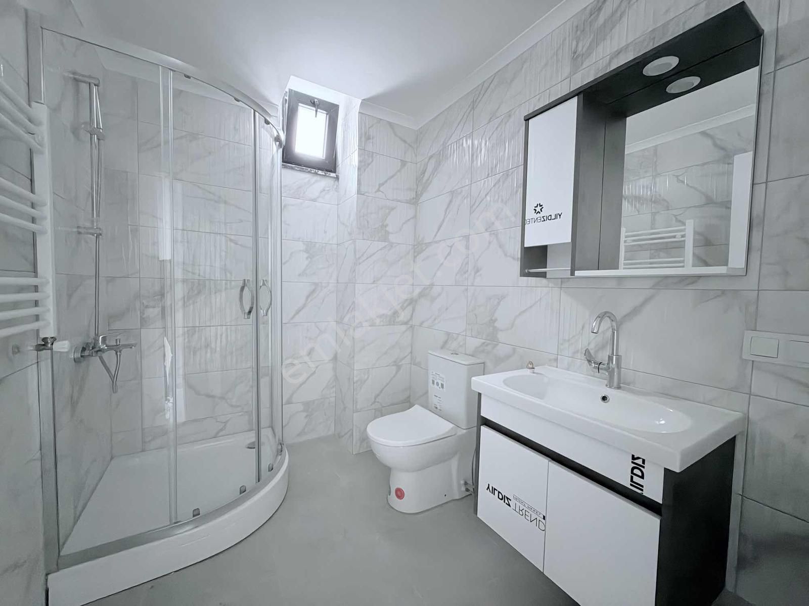 Atatürk Cad 2 Aile Nin Kullanabileceği Çift Girişli 5+2 210m2 - Görsel 18