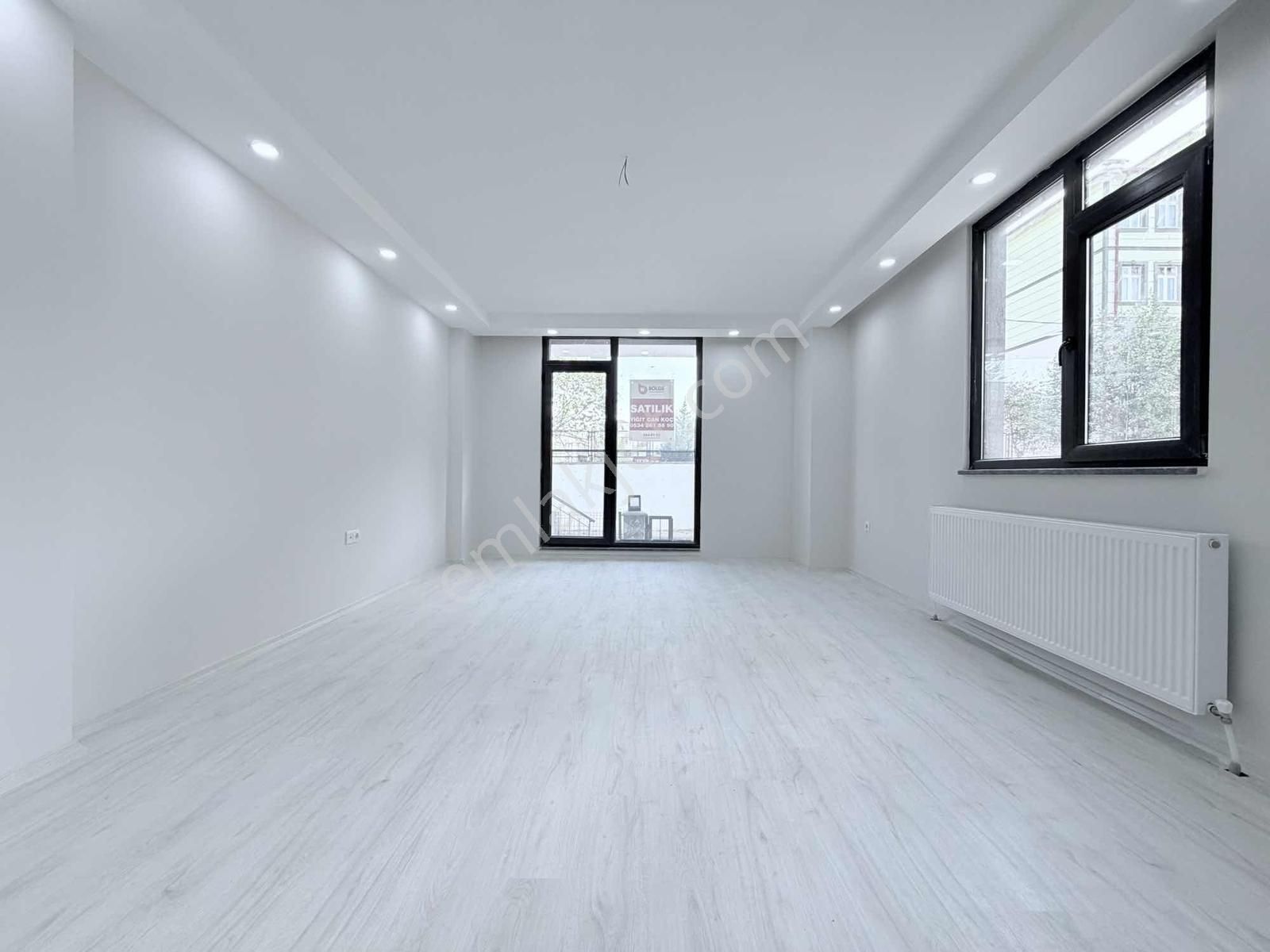 Atatürk Cad 2 Aile Nin Kullanabileceği Çift Girişli 5+2 210m2 - Görsel 31