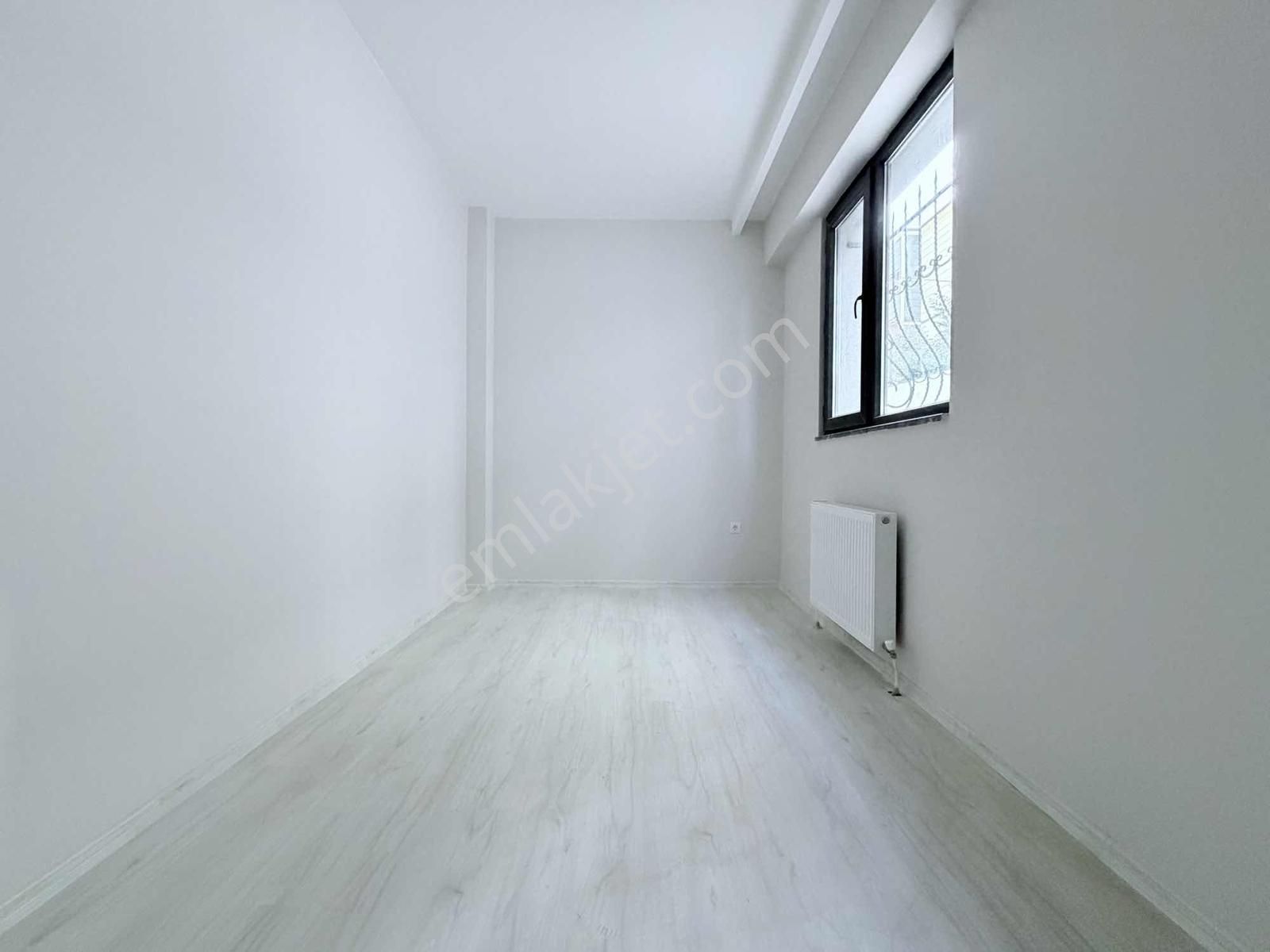 Atatürk Cad 2 Aile Nin Kullanabileceği Çift Girişli 5+2 210m2 - Görsel 13