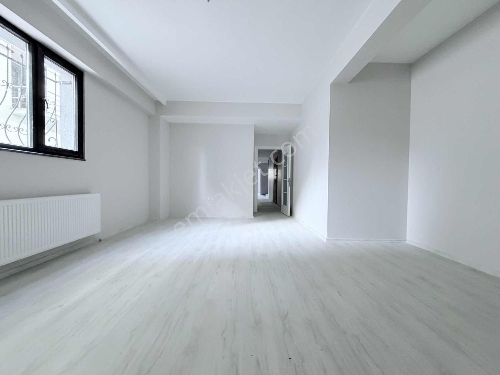 Atatürk Cad 2 Aile Nin Kullanabileceği Çift Girişli 5+2 210m2 - Görsel 23