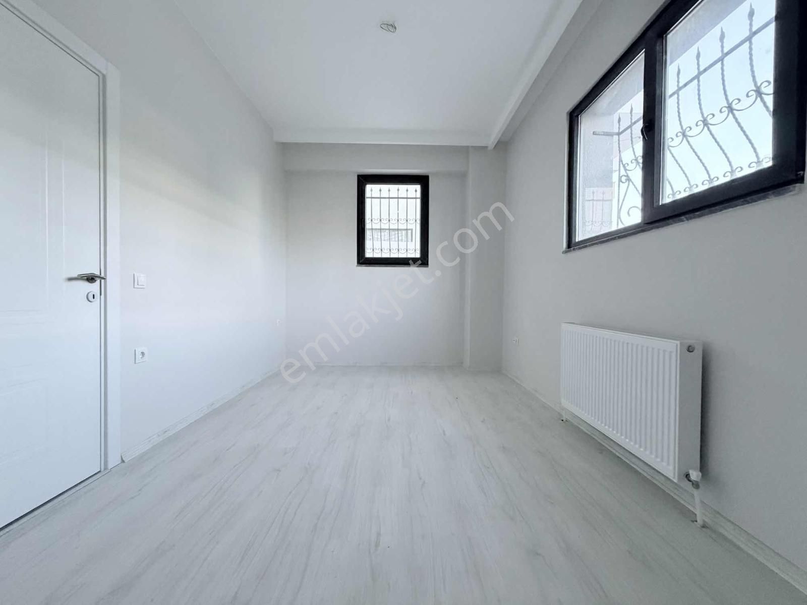 Atatürk Cad 2 Aile Nin Kullanabileceği Çift Girişli 5+2 210m2 - Görsel 7