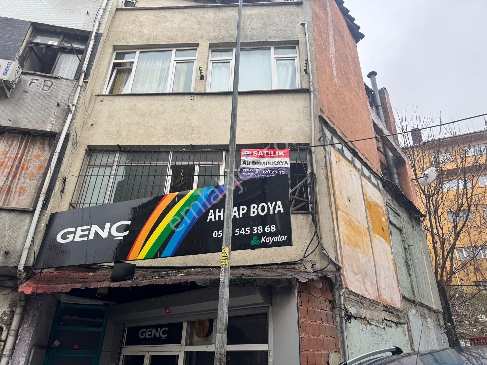 Çağlayan Kağıthane Cad. Adliye Metroya 5 Dk Satılık Komple Bina