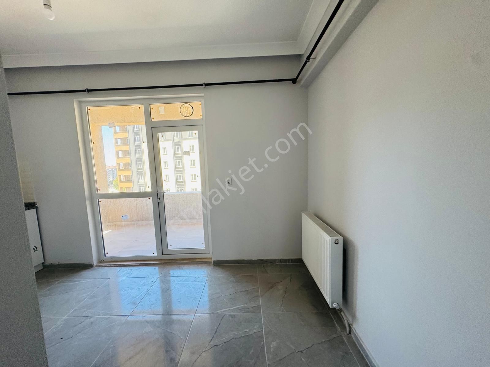 2,49_faiz Oranıy'la_istasyon Mah'de Hızlı Tren'e Komşu/ Site İçerisinde/ İskanlı Sıfır 3+1 - Görsel 4