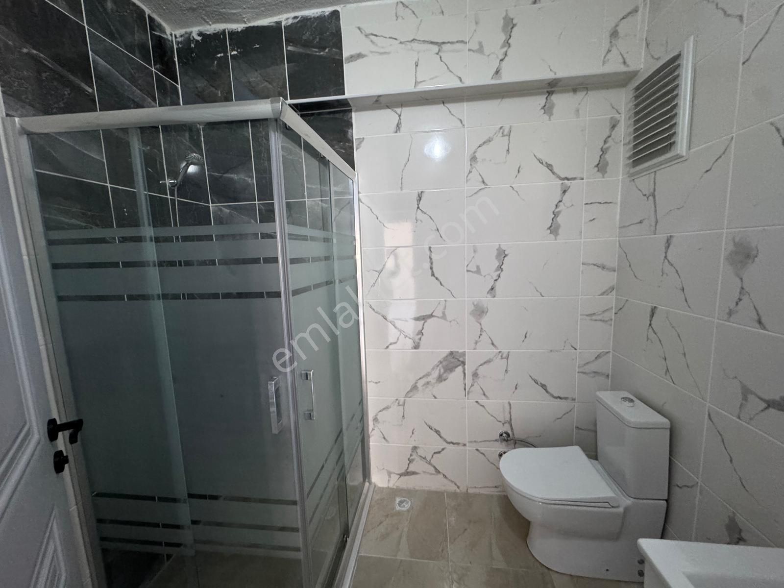 2,49_faiz Oranıy'la_istasyon Mah'de Hızlı Tren'e Komşu/ Site İçerisinde/ İskanlı Sıfır 3+1 - Görsel 24