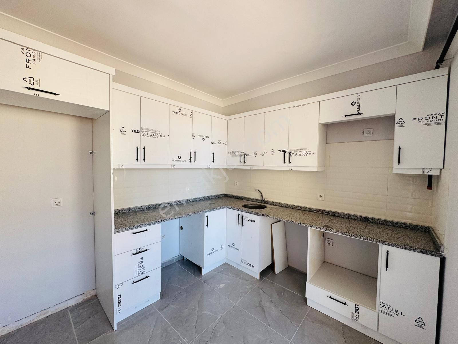 2,49_faiz Oranıy'la_istasyon Mah'de Hızlı Tren'e Komşu/ Site İçerisinde/ İskanlı Sıfır 3+1 - Görsel 5