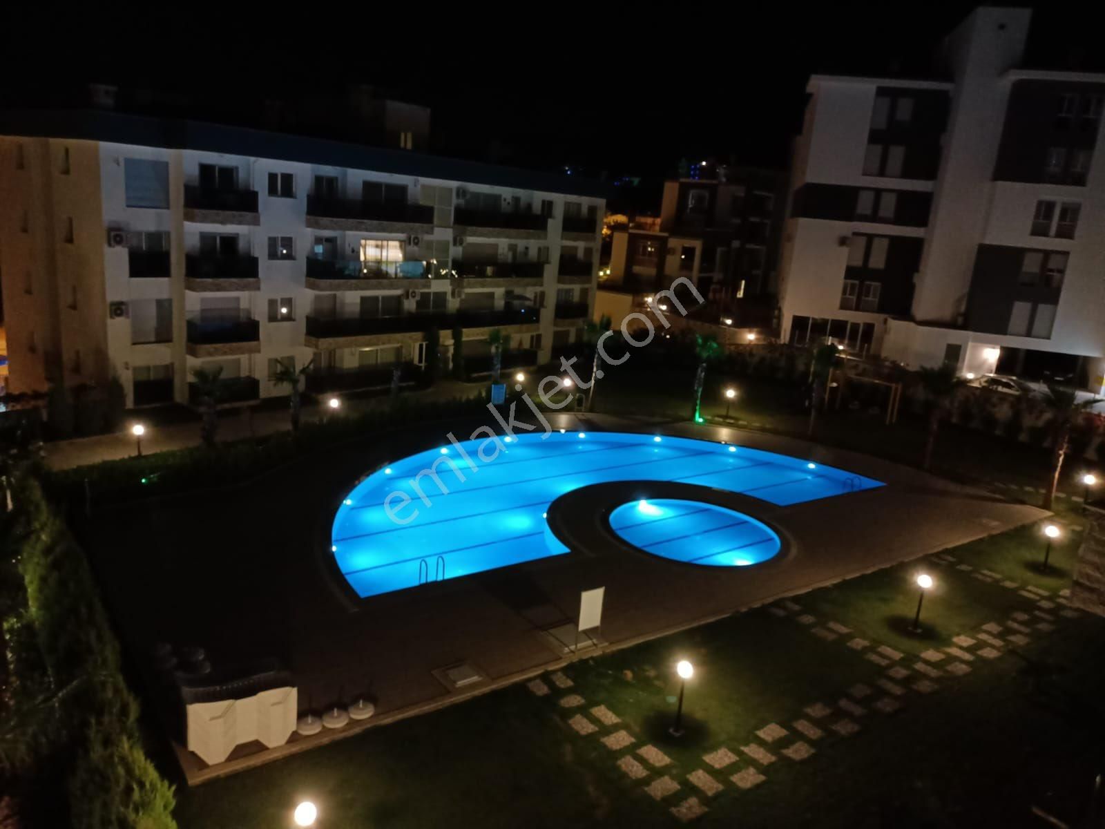 Kuşadası Garaj Arkasın'da 3+1 Ultra Satılık Daire - Görsel 2