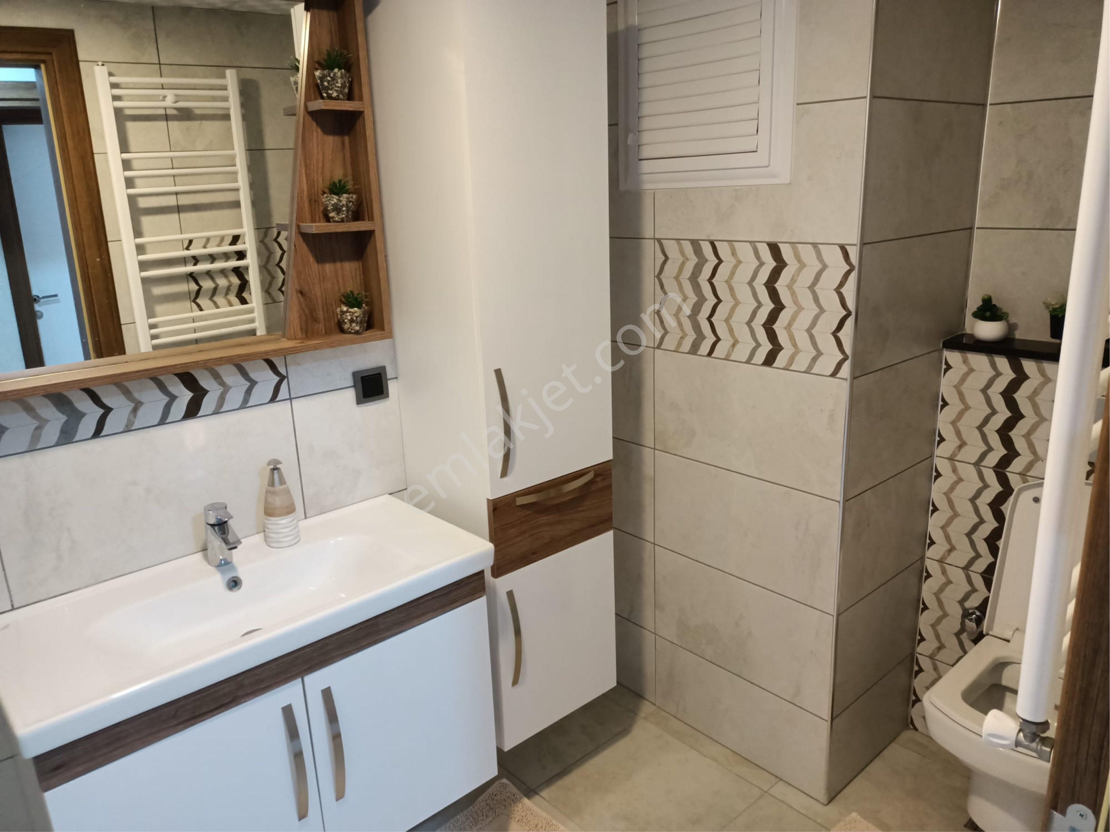 Kuşadası Garaj Arkasın'da 3+1 Ultra Satılık Daire - Görsel 17