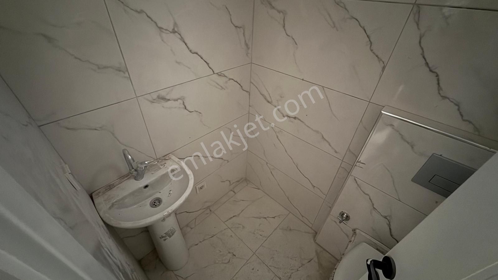 Atlas Emlak'tan Meteorolıji Yanı Satılık 1+1daire Çarşıya Yakın - Görsel 8