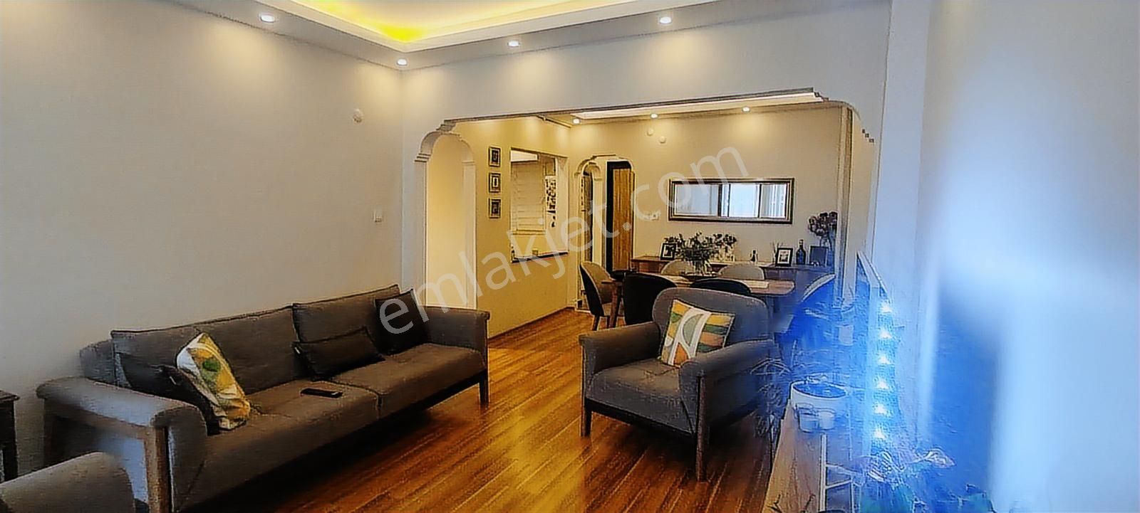 Engın Erdem Den Satılık 3+1 Metrobüs Durağına 30 Mt - Görsel 3