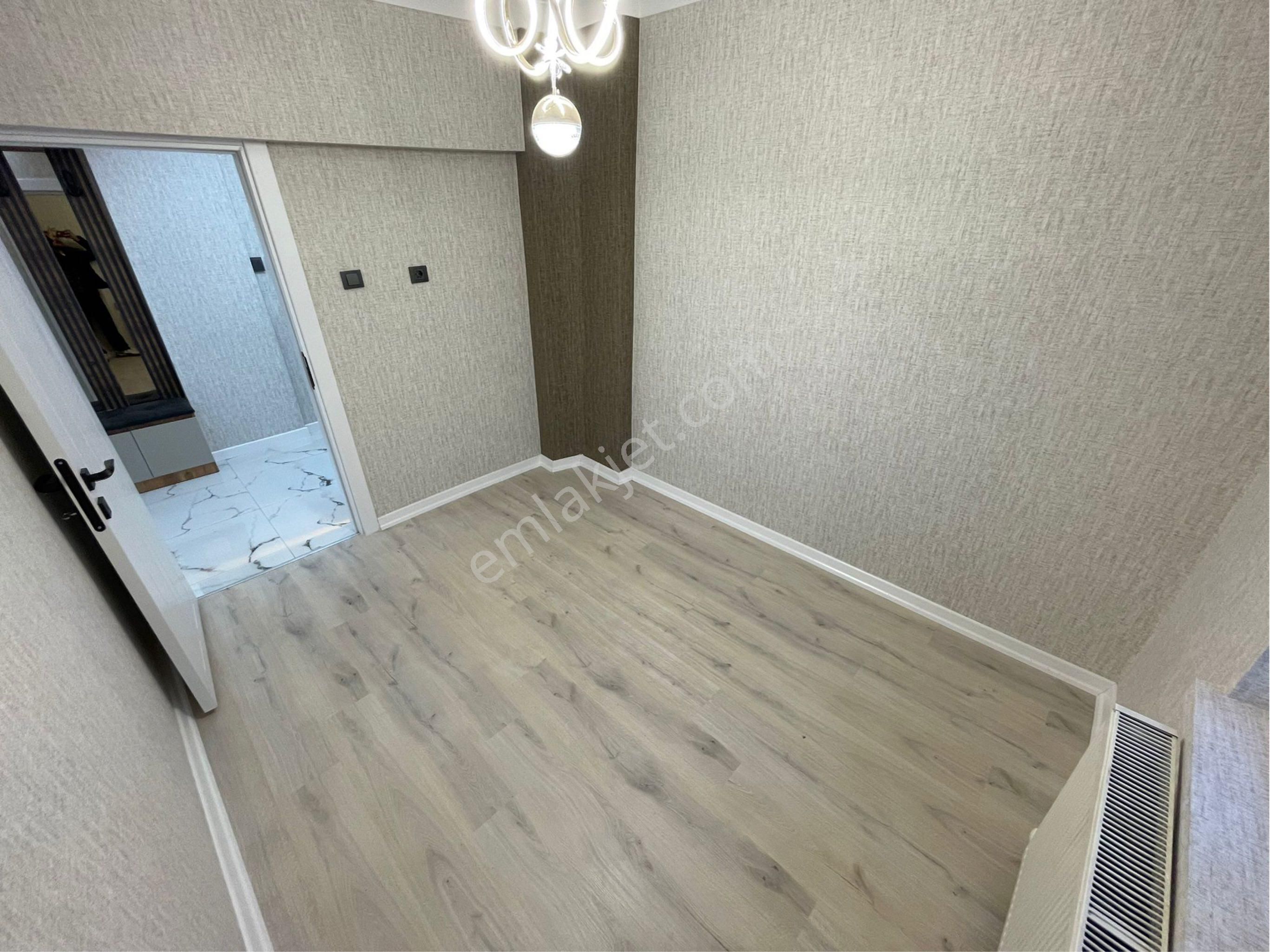 Sincan İstasyon Mh.'de 3+1 Bağımsız Katta Ön Cephe Full Yapılı Satılık Daire - Görsel 18