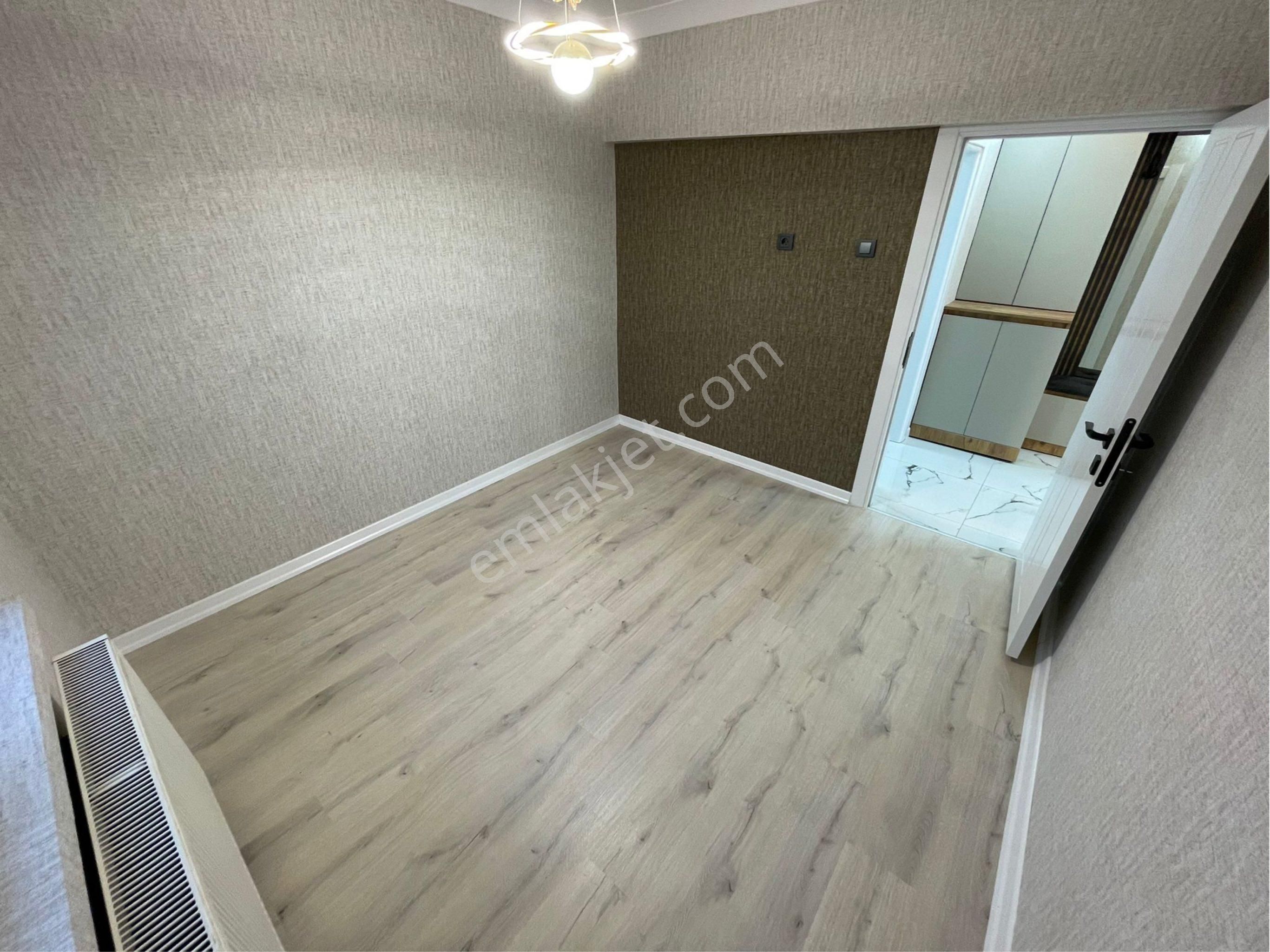 Sincan İstasyon Mh.'de 3+1 Bağımsız Katta Ön Cephe Full Yapılı Satılık Daire - Görsel 17