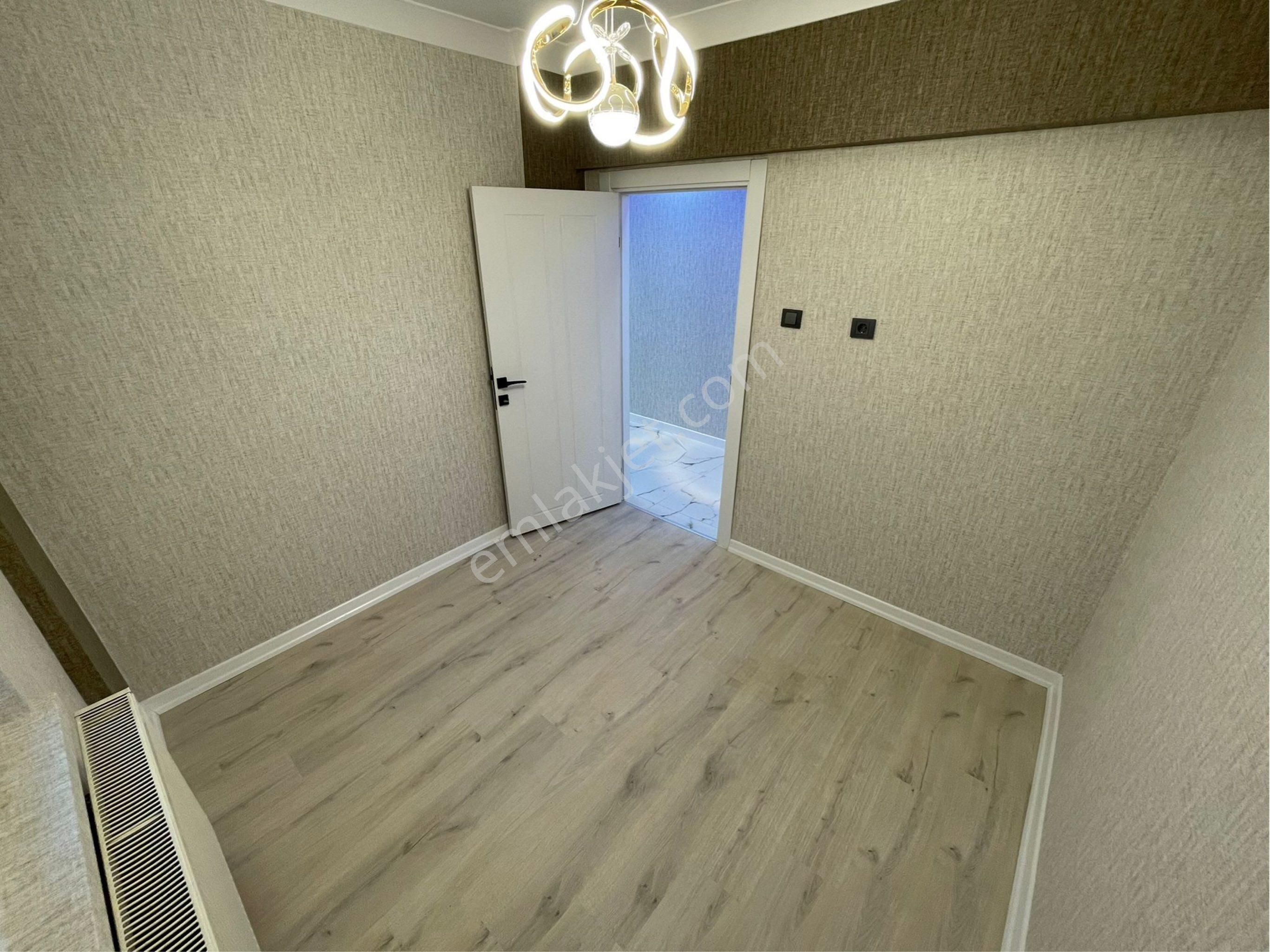 Sincan İstasyon Mh.'de 3+1 Bağımsız Katta Ön Cephe Full Yapılı Satılık Daire - Görsel 12