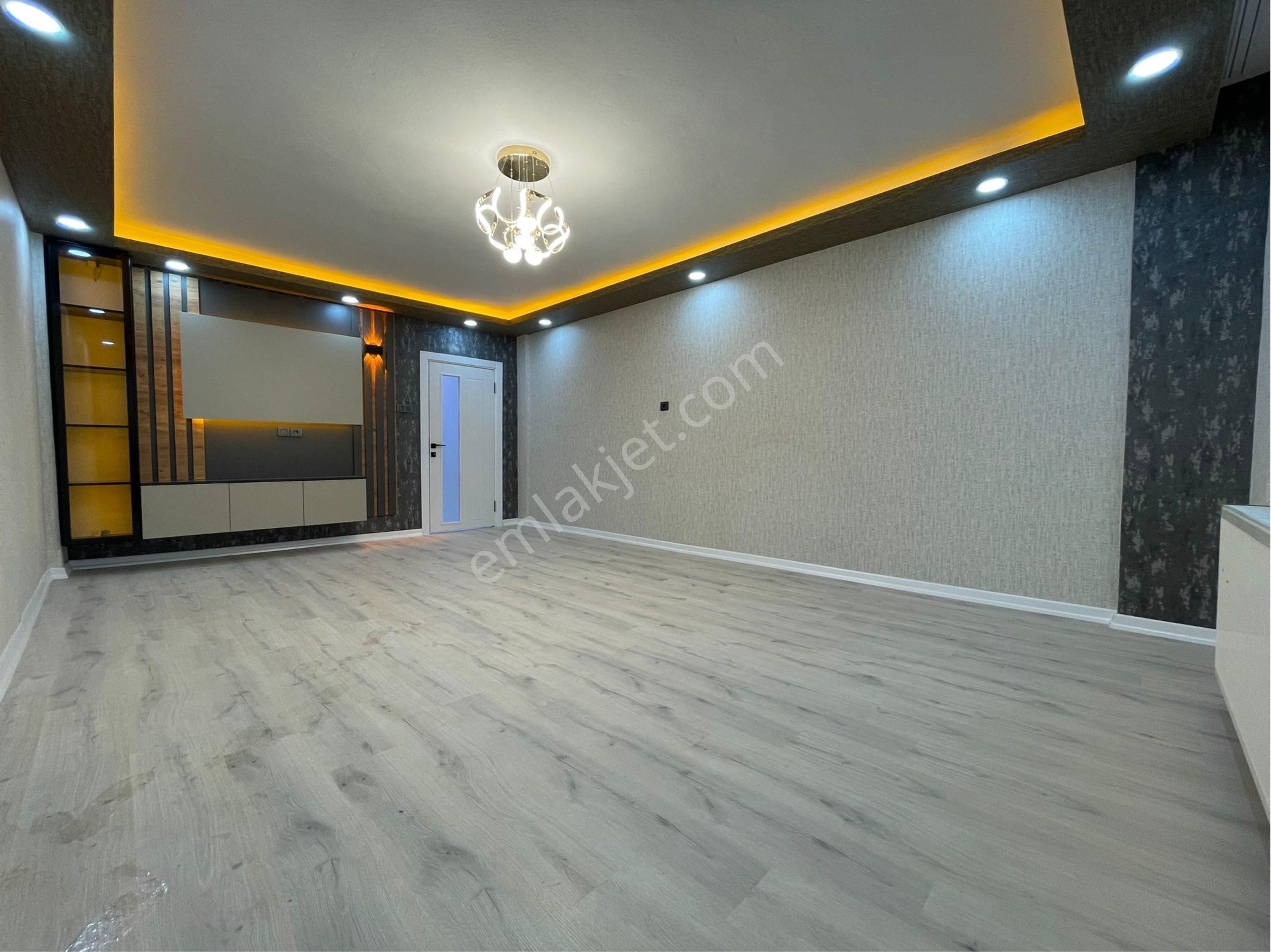 Sincan İstasyon Mh.'de 3+1 Bağımsız Katta Ön Cephe Full Yapılı Satılık Daire - Görsel 8