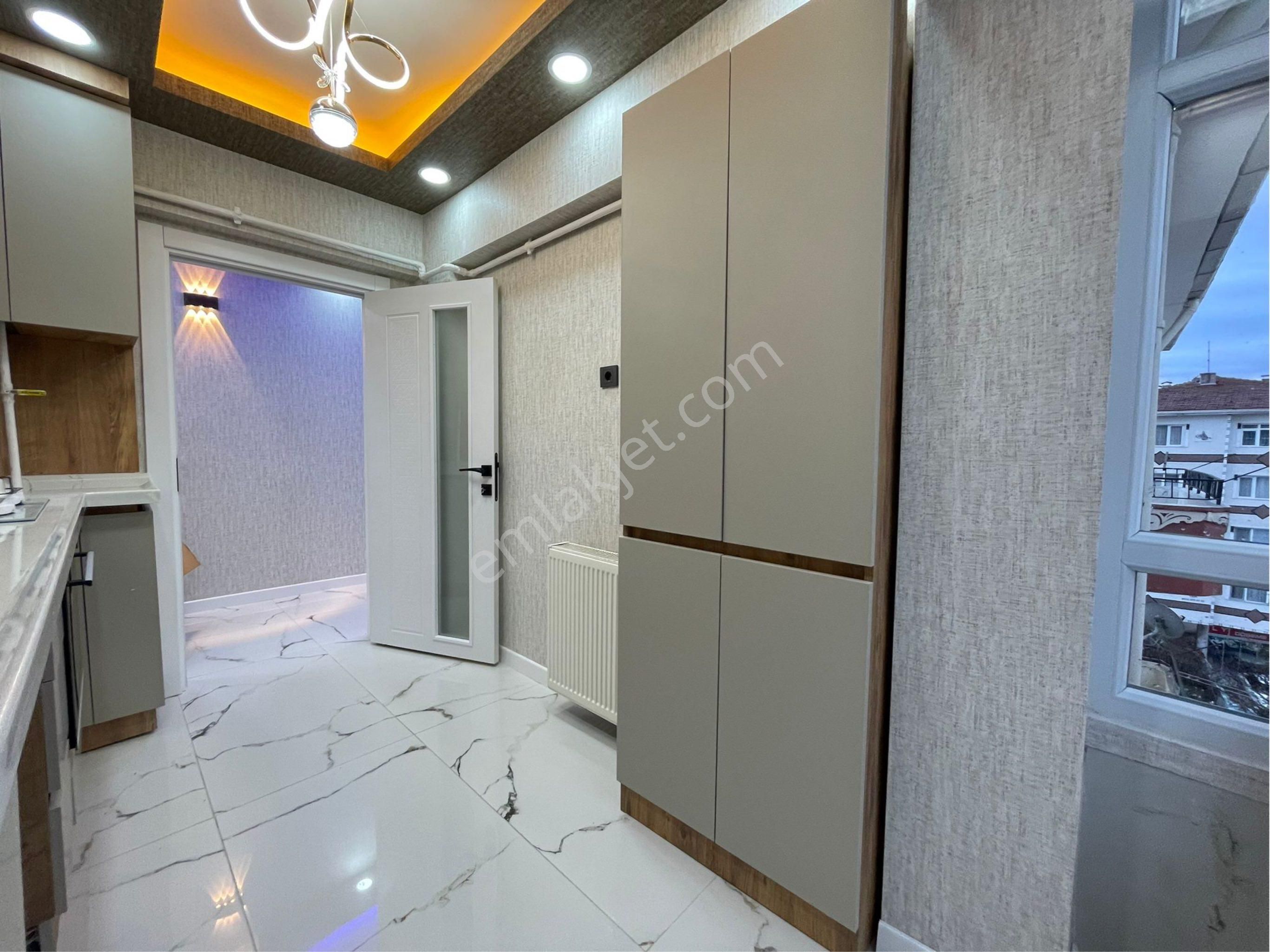 Sincan İstasyon Mh.'de 3+1 Bağımsız Katta Ön Cephe Full Yapılı Satılık Daire - Görsel 5