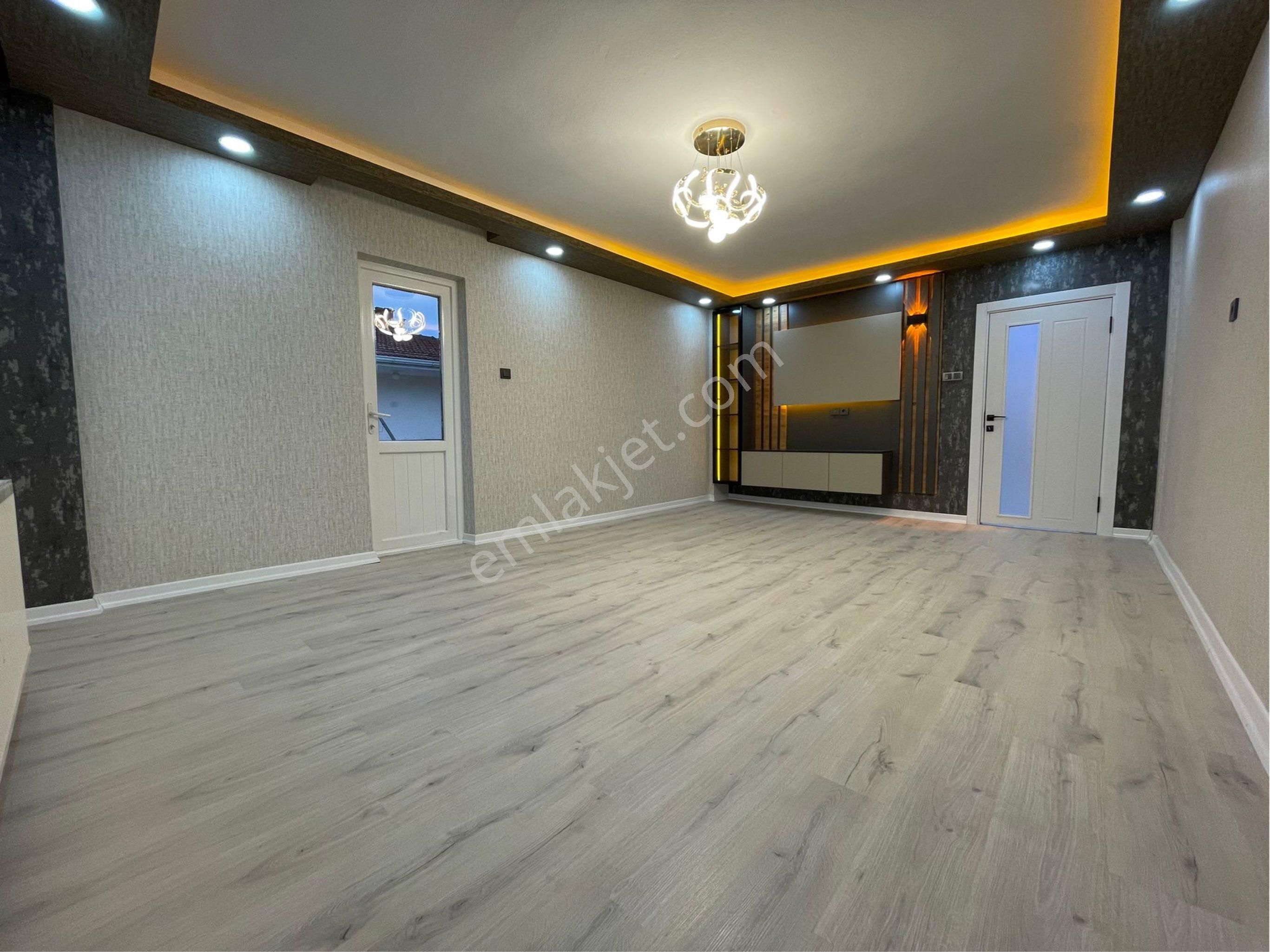 Sincan İstasyon Mh.'de 3+1 Bağımsız Katta Ön Cephe Full Yapılı Satılık Daire - Görsel 7