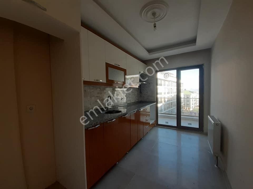 Üçyıldız Gayrimenkulden Hürriyet Mah.de 2+1 Kiralık Daire - Görsel 3