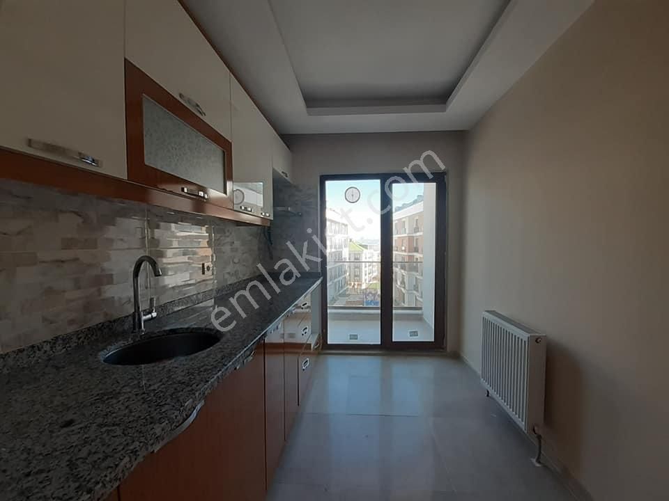 Üçyıldız Gayrimenkulden Hürriyet Mah.de 2+1 Kiralık Daire - Görsel 5