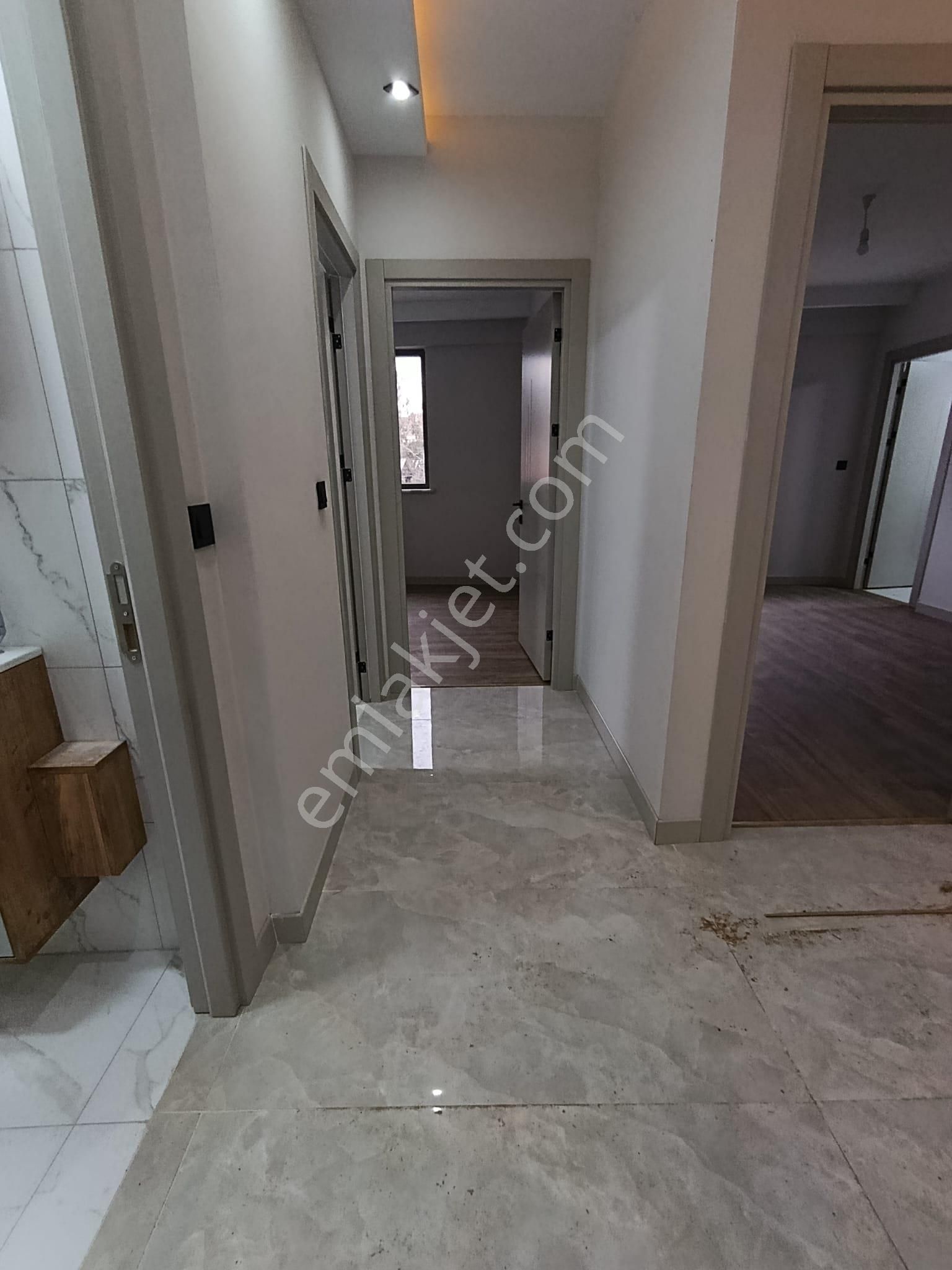 Şirintepe De Ebeveyn Banyolu 2+1 Sıfır Daire - Görsel 12