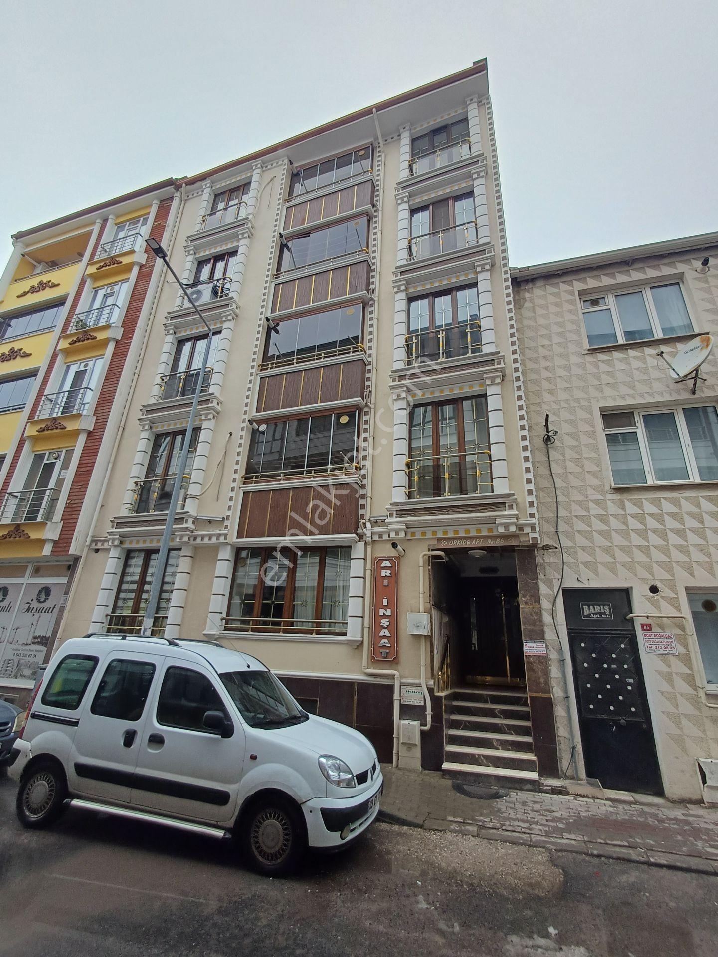 Karakaş Mahallesi Nüshediye Sokakta Lüks 2+1 Daire Kiralıktır - Görsel 3