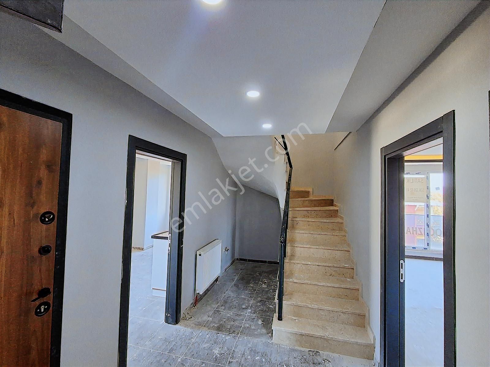 Çayırova Atatürk Mah. 5+1 Çatı Dubleks - Görsel 12