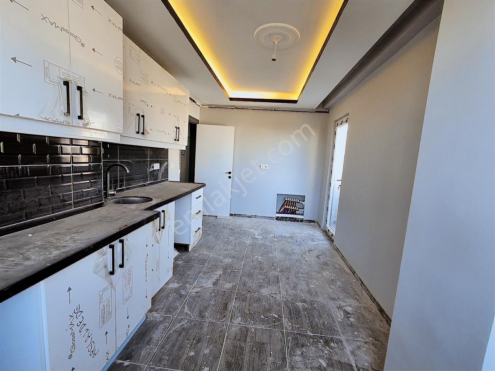 Çayırova Atatürk Mah. 5+1 Çatı Dubleks - Görsel 8