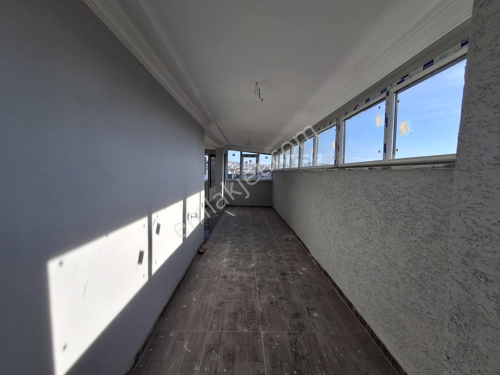 Çayırova Atatürk Mah. 5+1 Çatı Dubleks - Görsel 24