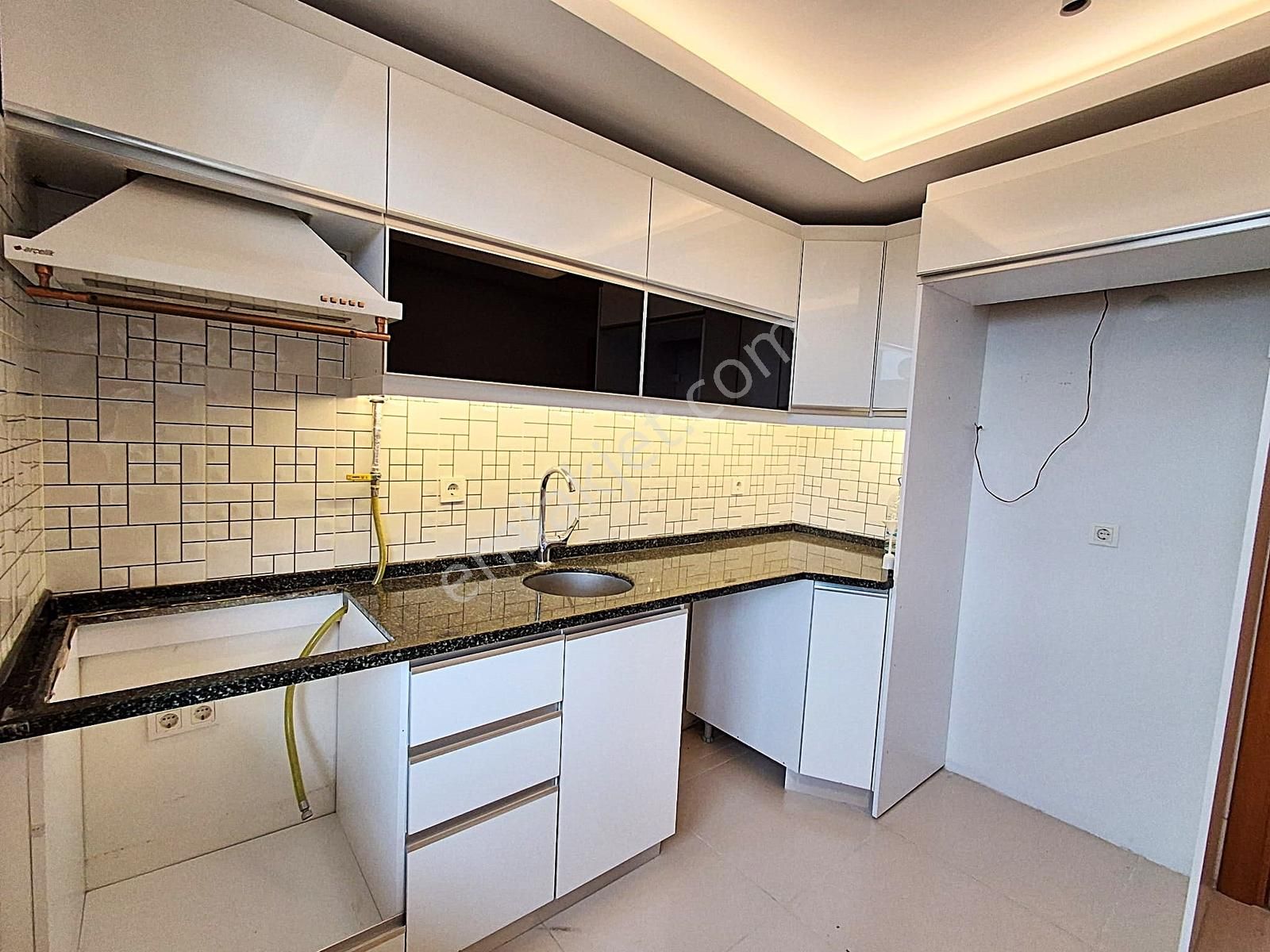 Kazım Karabekir Mah. Site İçerisinde 2+1 Arakat Satılık Daire - Görsel 13