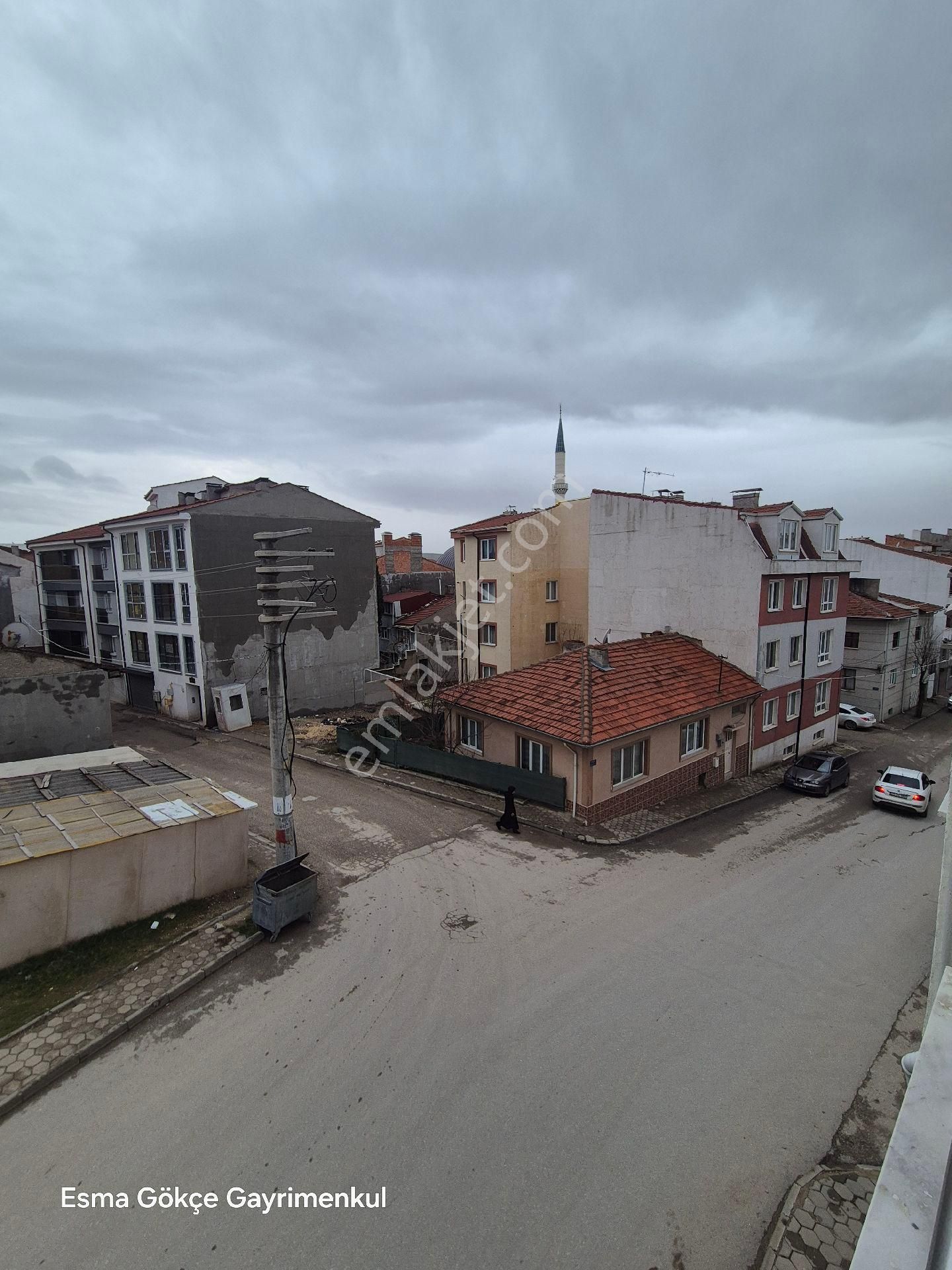 Çamlıca Mahallesinde Kiralık 1+1 Eşyalı Daire - Görsel 10