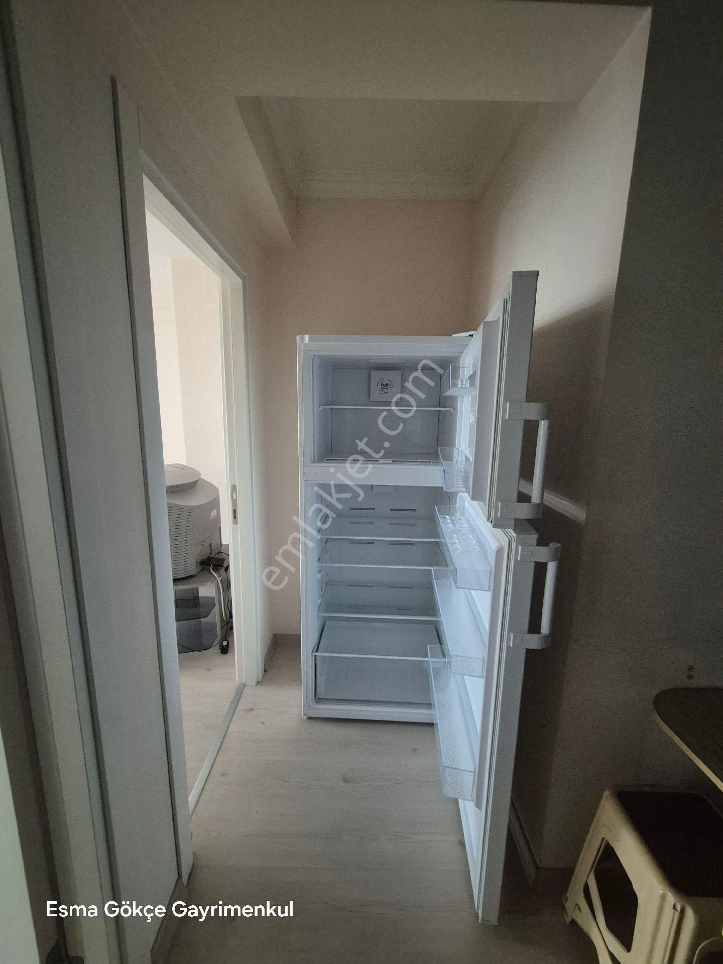 Çamlıca Mahallesinde Kiralık 1+1 Eşyalı Daire - Görsel 7