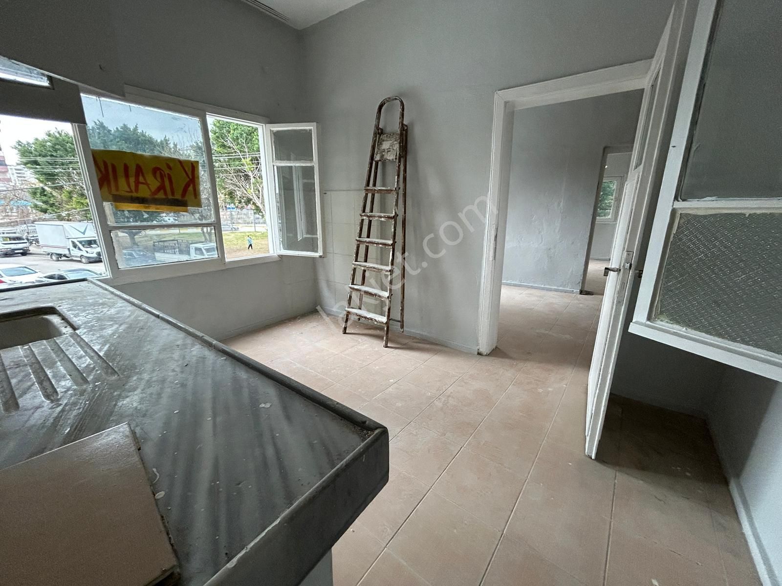 Rng'den Merkezi Konum Kıyıboyu Cad. Üzeri Kiralık 2+1 Daire - Görsel 9