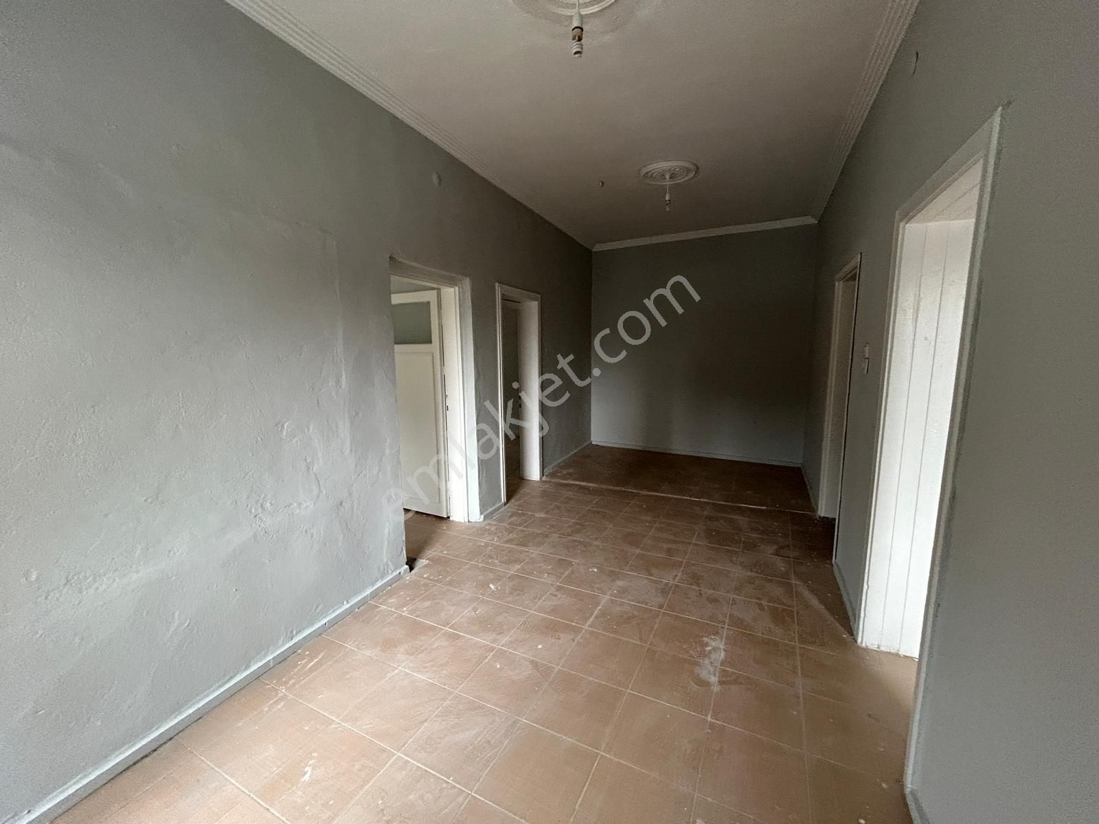 Rng'den Merkezi Konum Kıyıboyu Cad. Üzeri Kiralık 2+1 Daire - Görsel 8