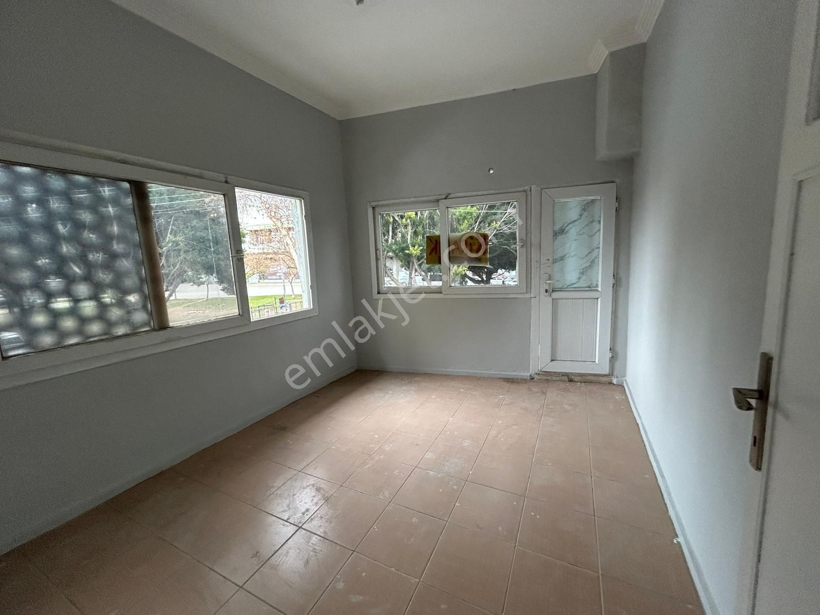 Rng'den Merkezi Konum Kıyıboyu Cad. Üzeri Kiralık 2+1 Daire - Görsel 4