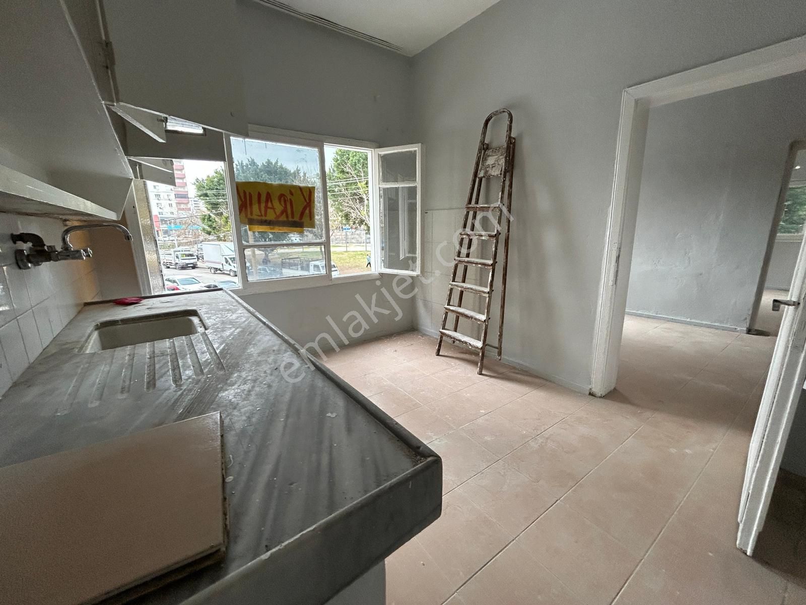 Rng'den Merkezi Konum Kıyıboyu Cad. Üzeri Kiralık 2+1 Daire - Görsel 6