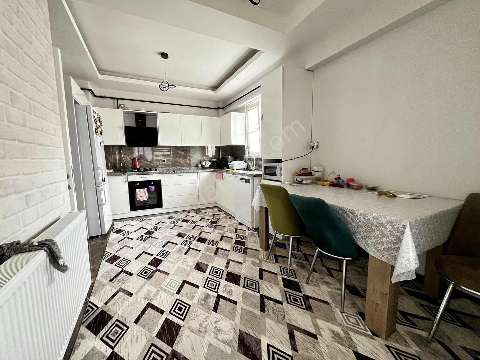 İldem'de 3+1 Hobi Bahçeli Lüks Daire (hastane Projesi Yanı) - Görsel 4