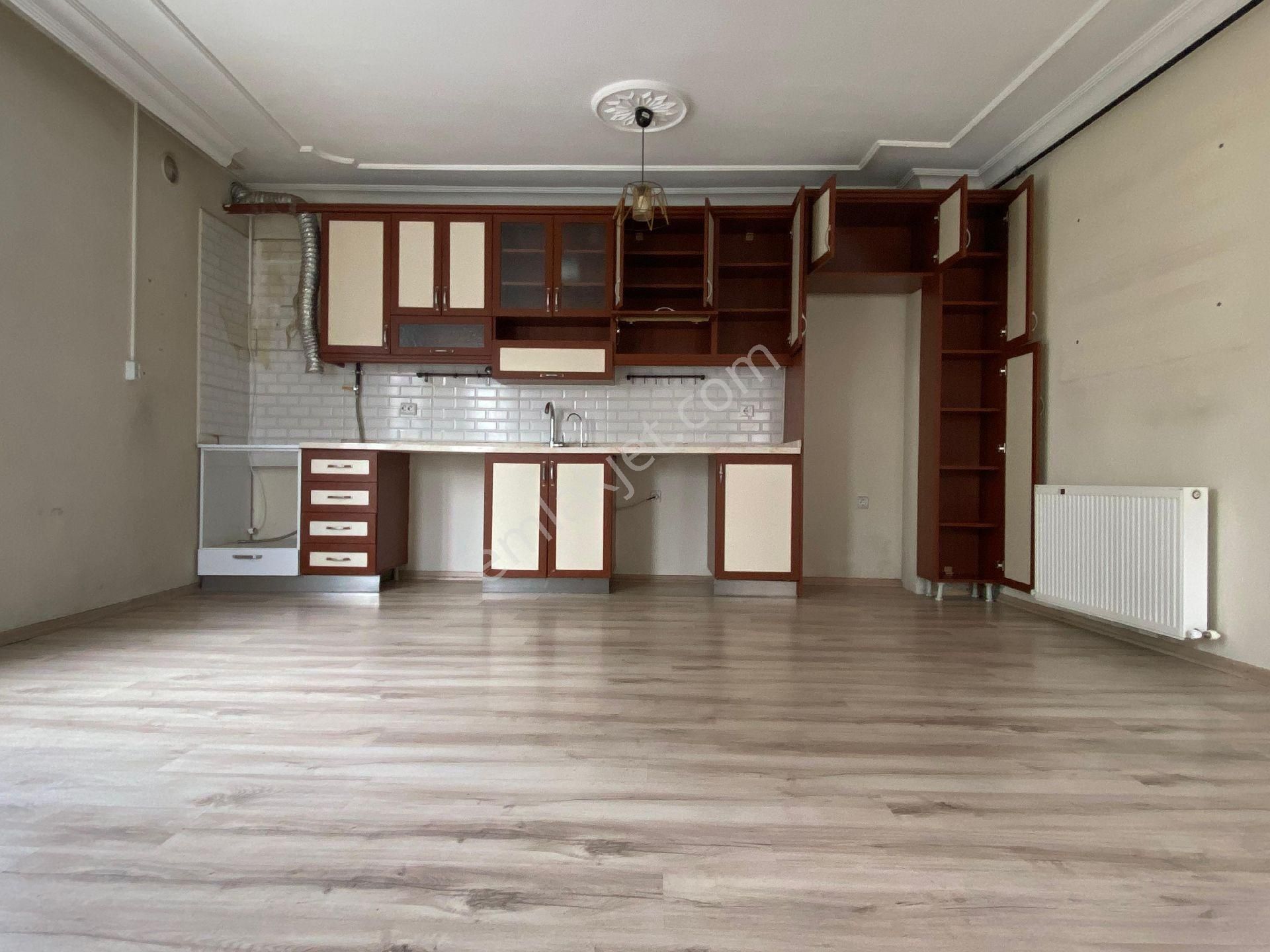 Ra Gayrimenkulden Anıt Mahallesinde Doğalgazlı