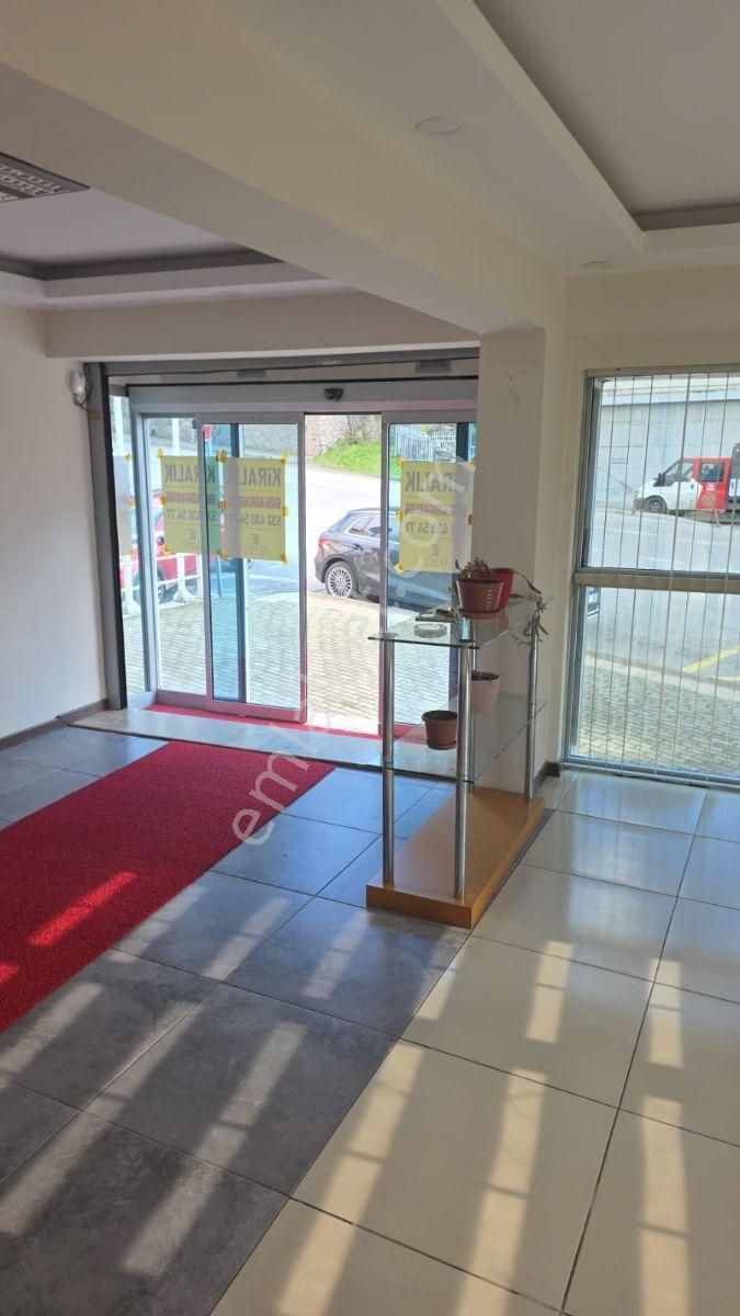 Işıklar İtfaiye Karşısında Merkezi Konumda Kiralık İşyeri - Görsel 3