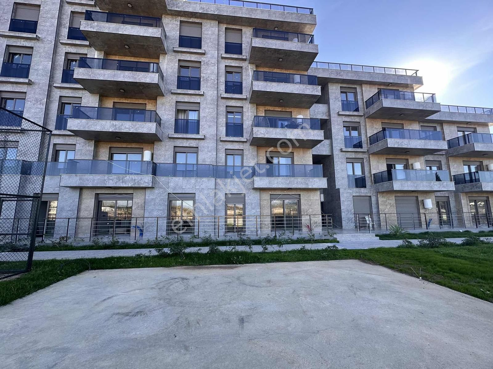 Altıntaş'ta Lara'ya Sınır Muhteşem Konumda Satılık 1+1 - Görsel 14