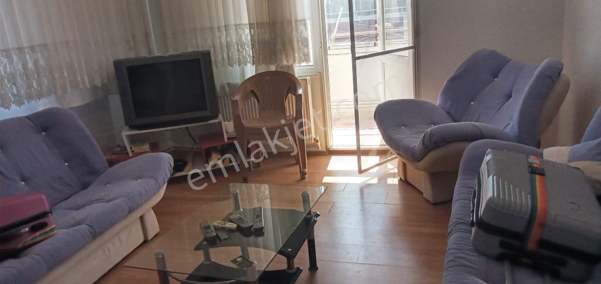 Edremit Altınkum Merkezde Buse Emlaktan Eşyalı 3+1 Kiralık Daire - Görsel 12