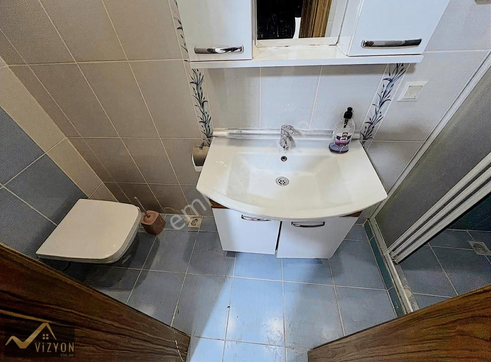 Vizyon Emlak'tan Yelkenkayada Plaja Sahile Yakın 1+1 Daire - Görsel 3