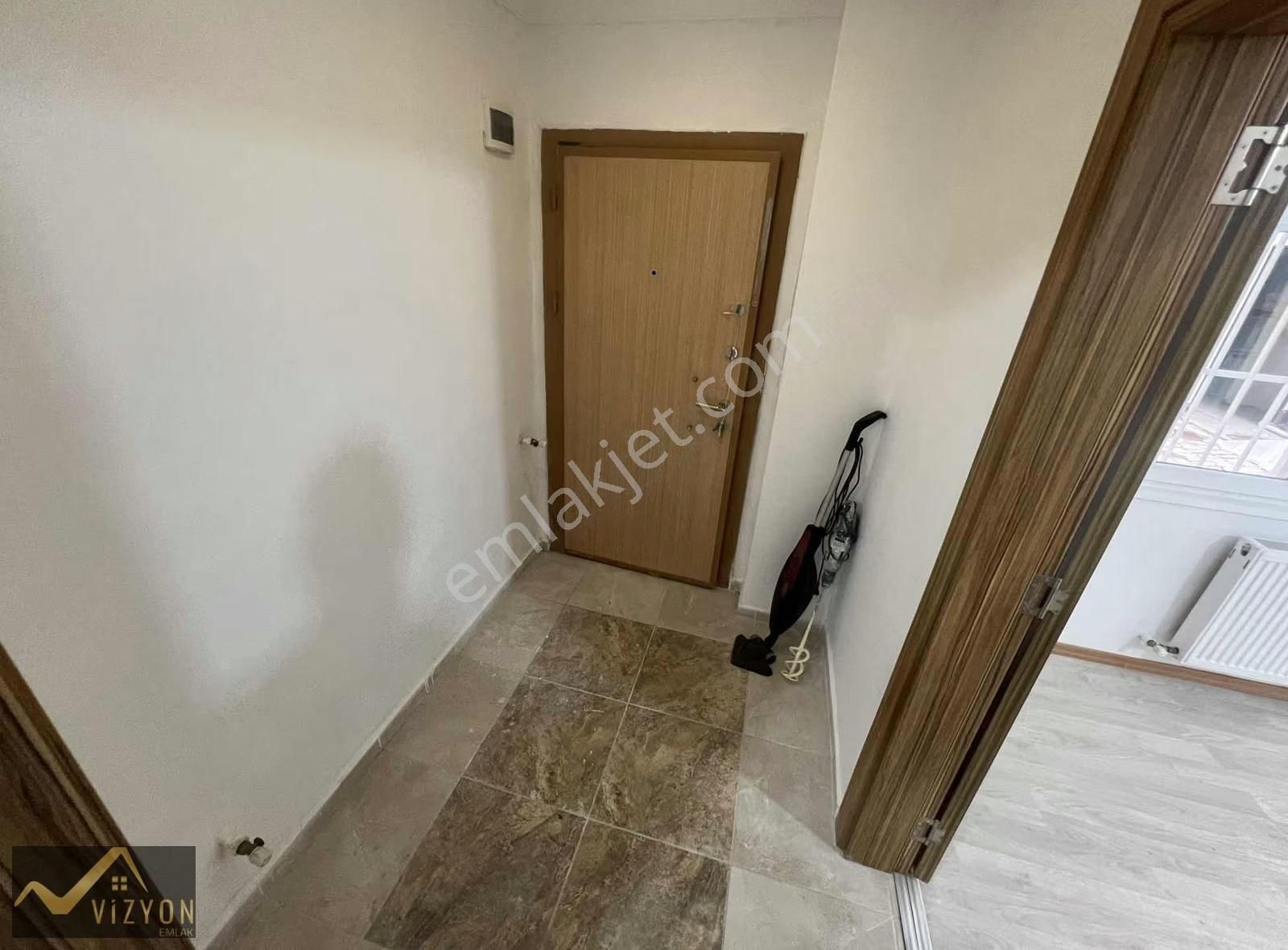 Vizyon Emlak'tan Yelkenkayada Plaja Sahile Yakın 1+1 Daire - Görsel 2