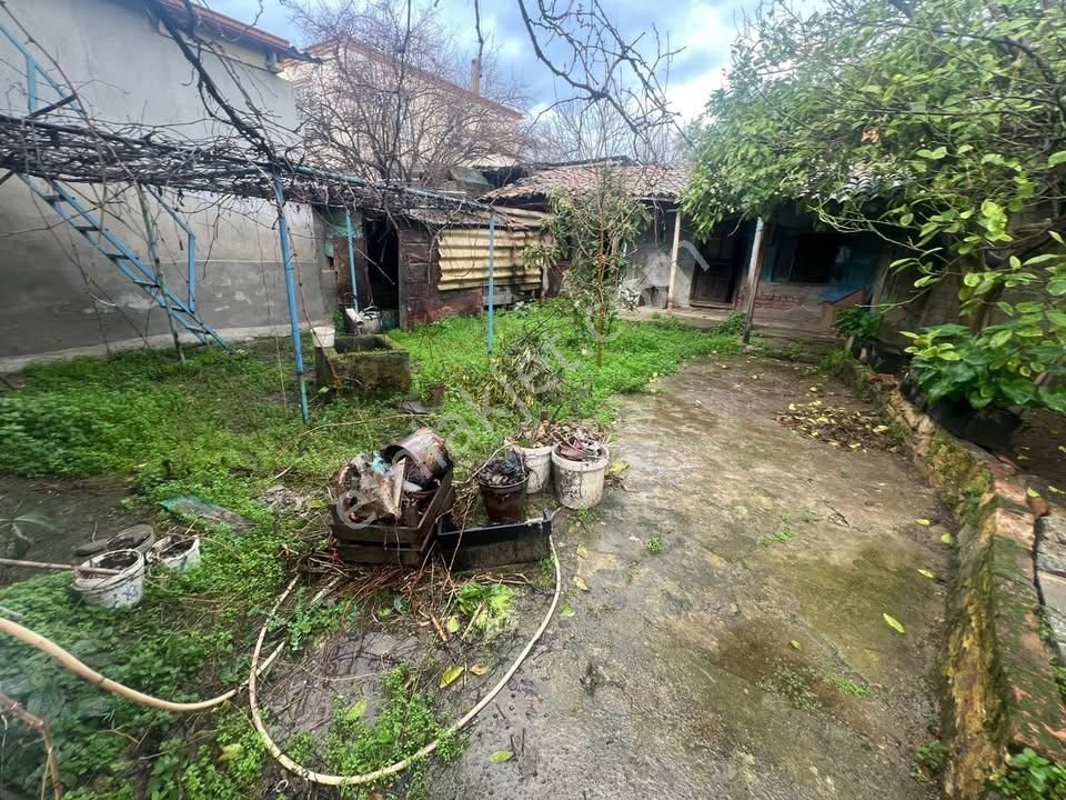 Nazilli Çapahasan Mahallesinde Satılık Bahçeli Müstakil Ev