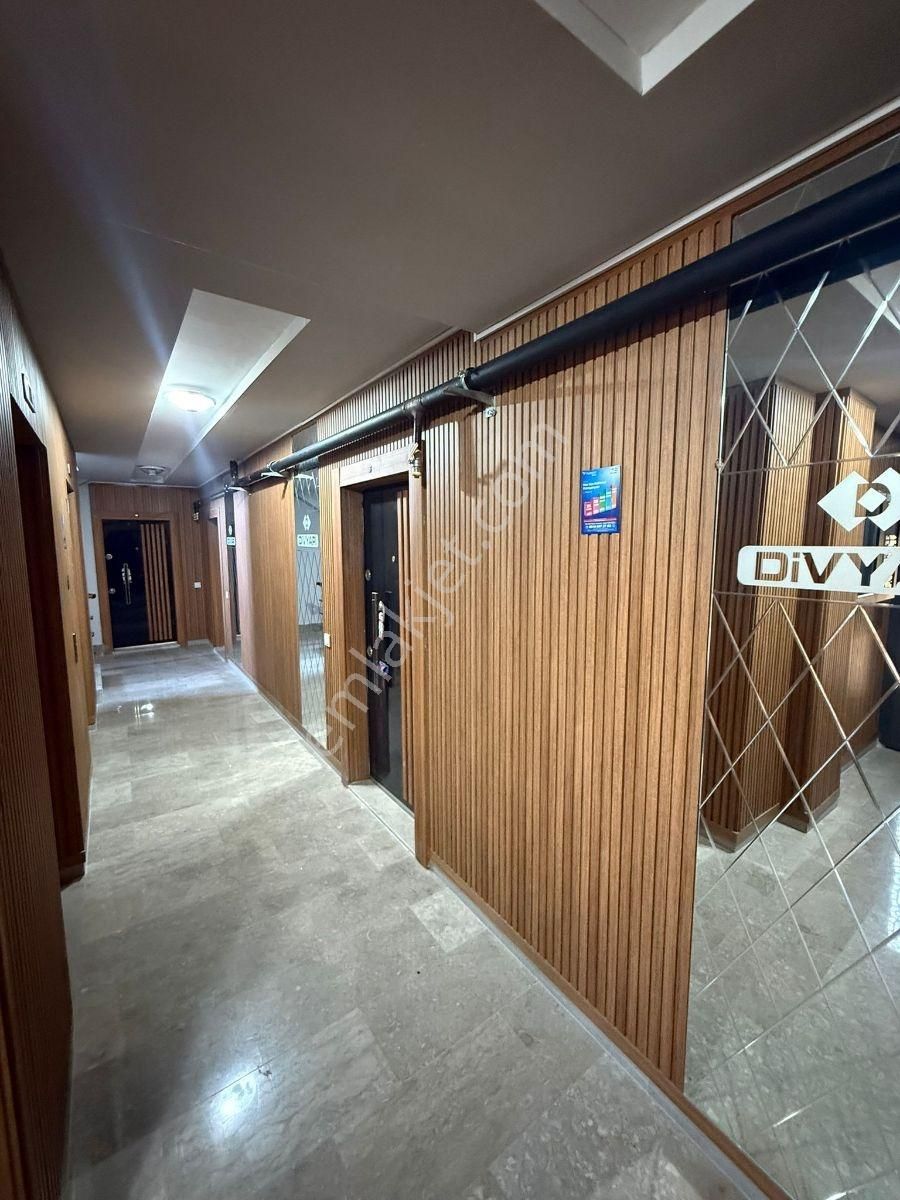 Göksu'da Havuzlu Sitede Kiralık 2+1 - Görsel 18