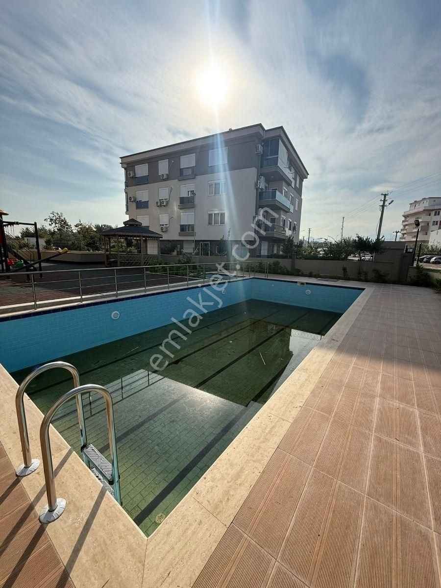 Göksu'da Havuzlu Sitede Kiralık 2+1 - Görsel 27