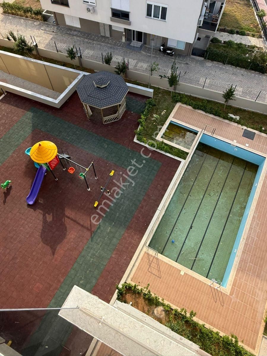 Göksu'da Havuzlu Sitede Kiralık 2+1 - Görsel 10