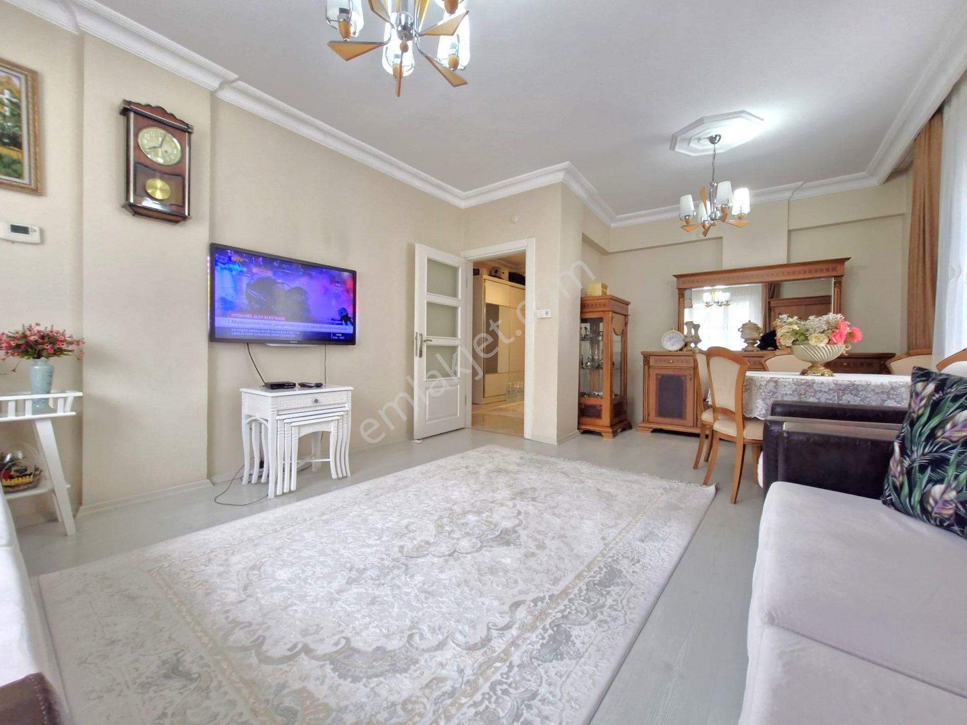 Bahçelievler Yayla 1999 Yapımı Bina 4.kat 3+1 Asansörlü 125m2
