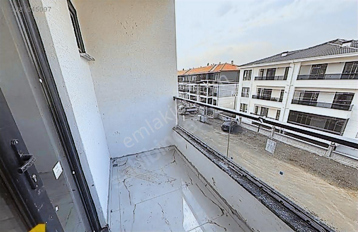 Arifiye Fatih Mah'de Satılık Fırsat 3+1 Yükse Giriş Daire - Görsel 24