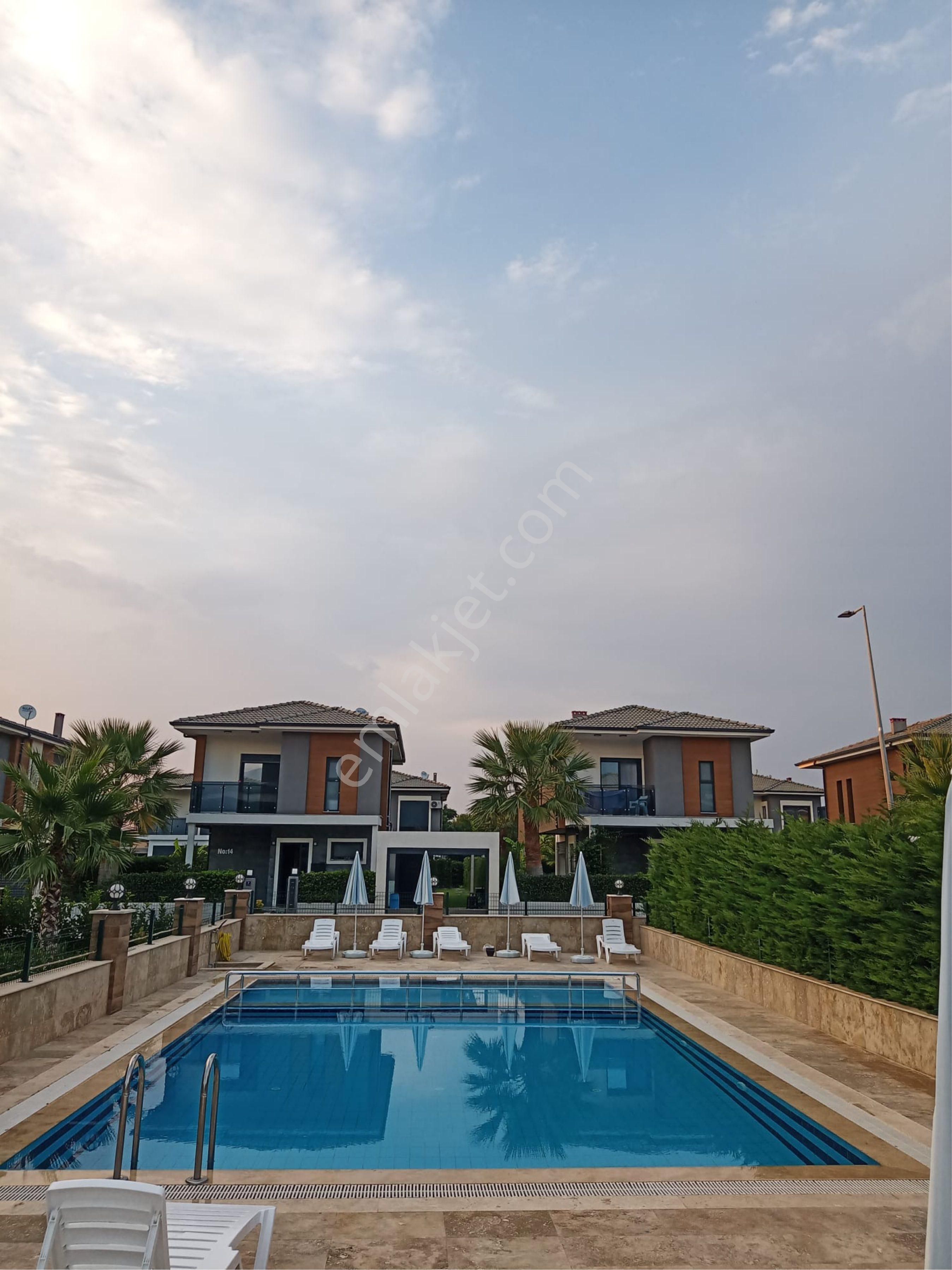 Davutlar'da Denize 650 Metre Mesafede 4+1 Satılık Villa - Görsel 29