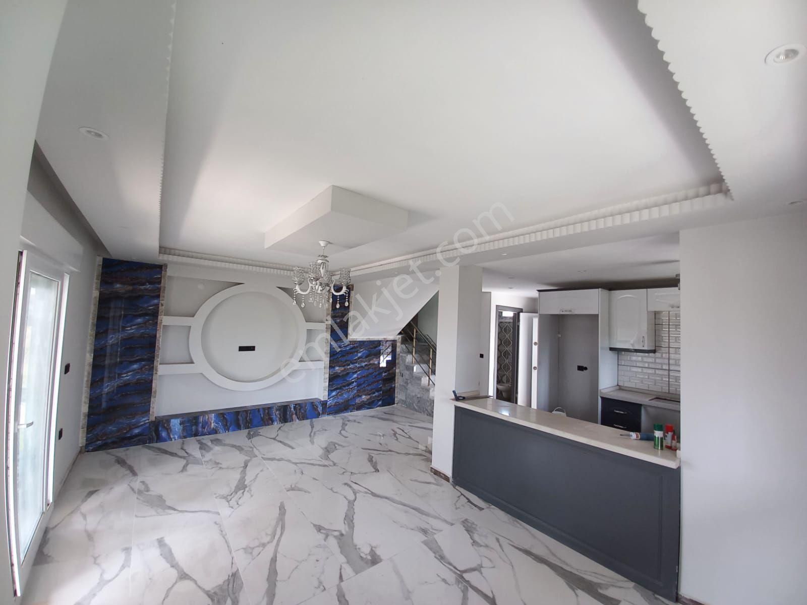 Taş Emlak'tan Altınova Sahilde 5+1 Sıfır Tripleks - Görsel 15