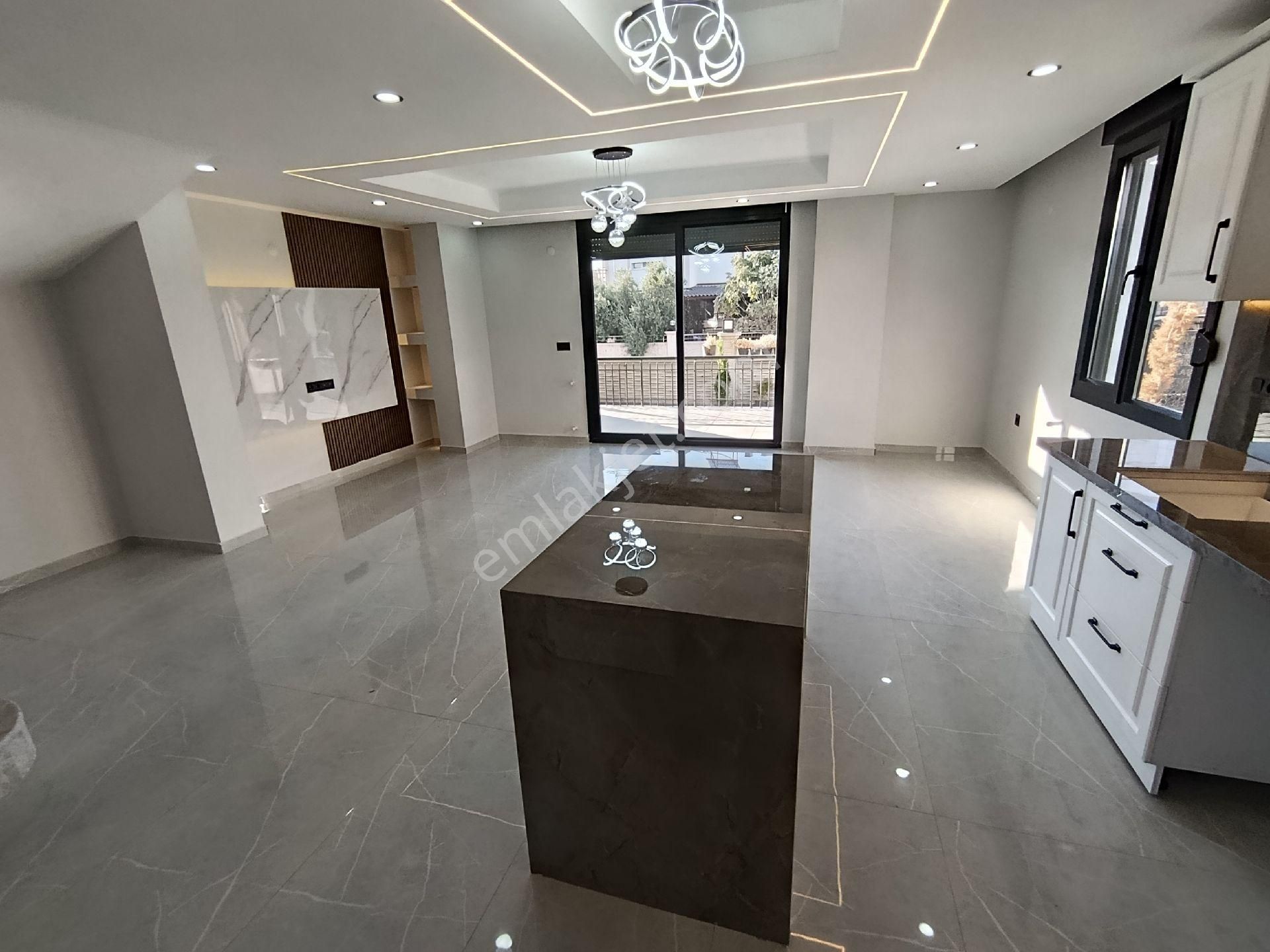 Taş Emlak'tan Plaja Yakın Site İçinde Oturuma Hazır Yazlıklar - Görsel 21