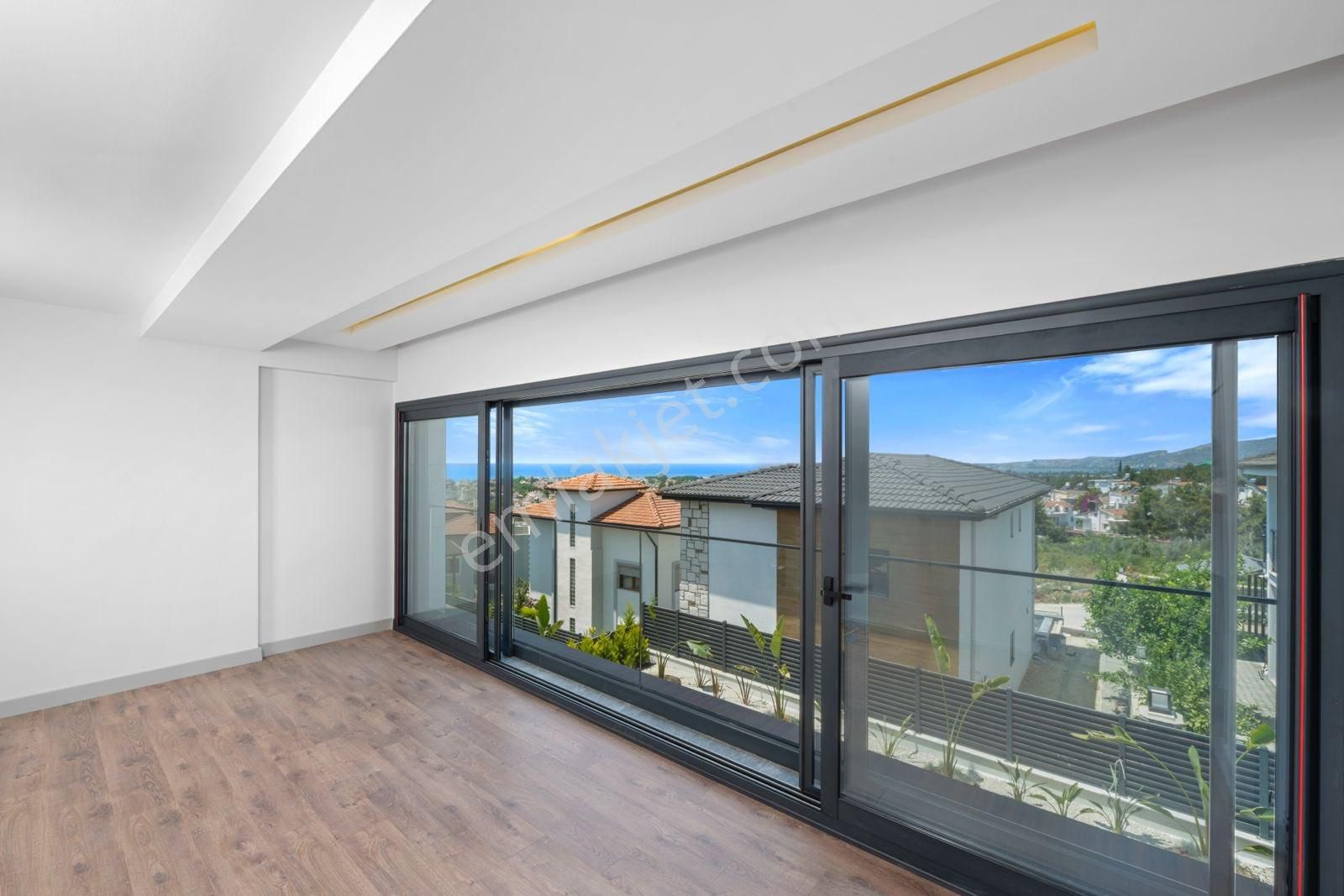 Soğucak'ta Deniz Manzaralı 4+1 Müstakil Lüx Satılık Villa - Görsel 6